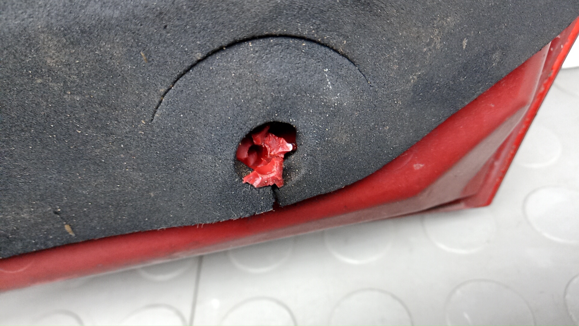 Фонарь задний левый