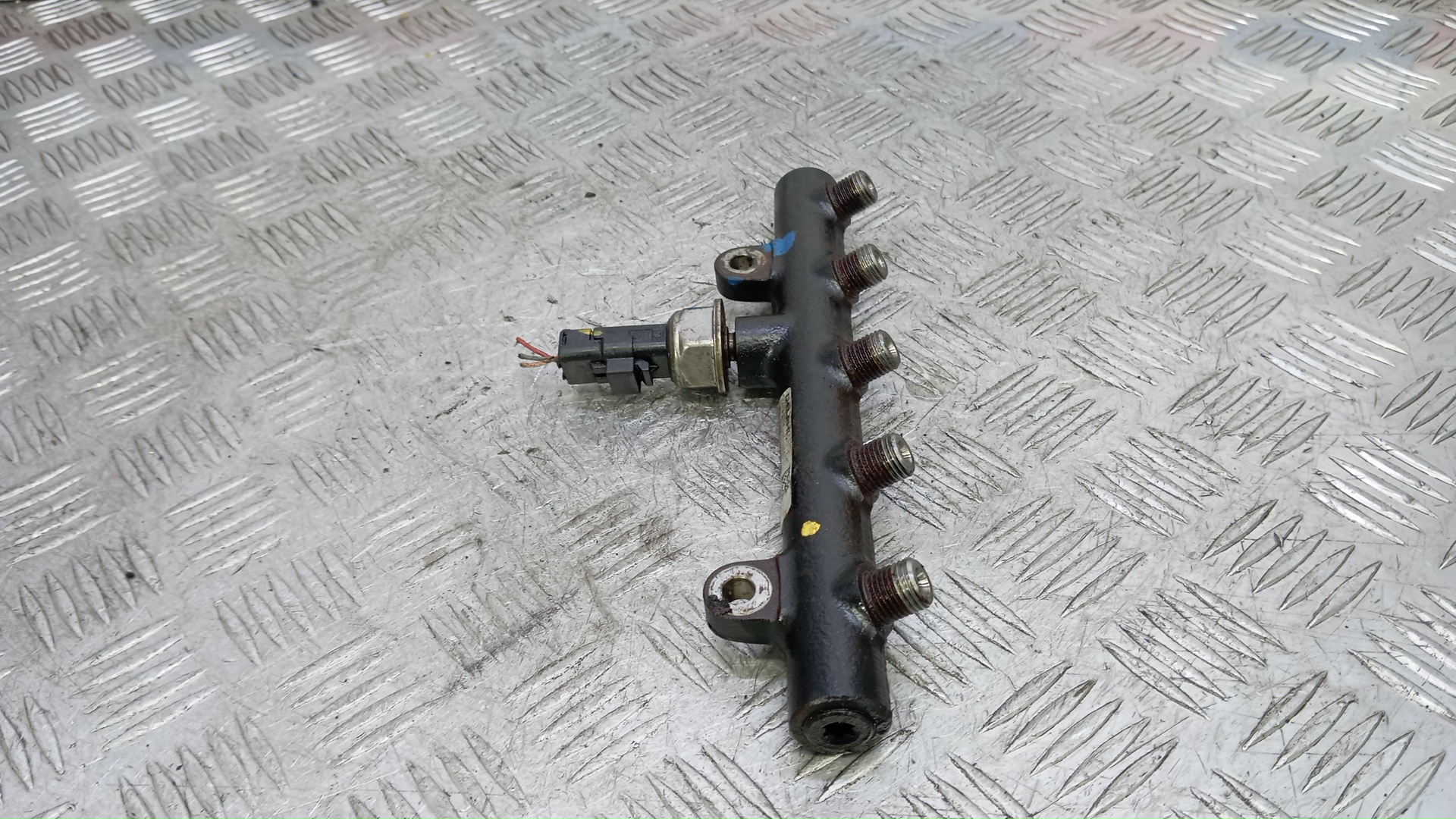 Рейка топливная (рампа)