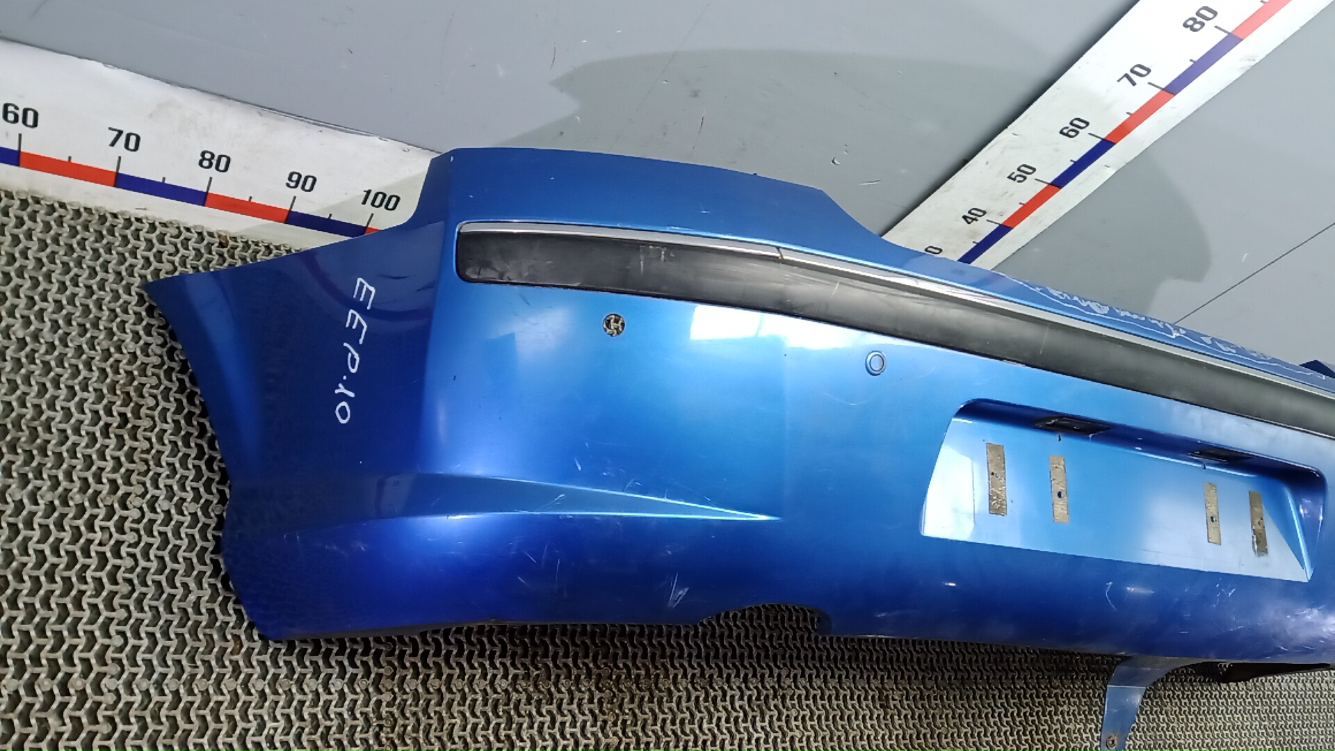 Бампер задний