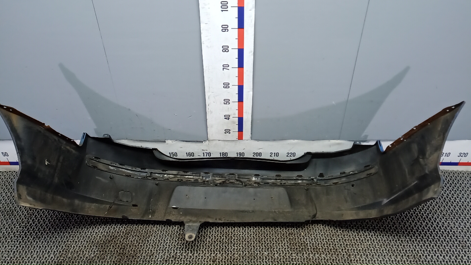 Бампер задний