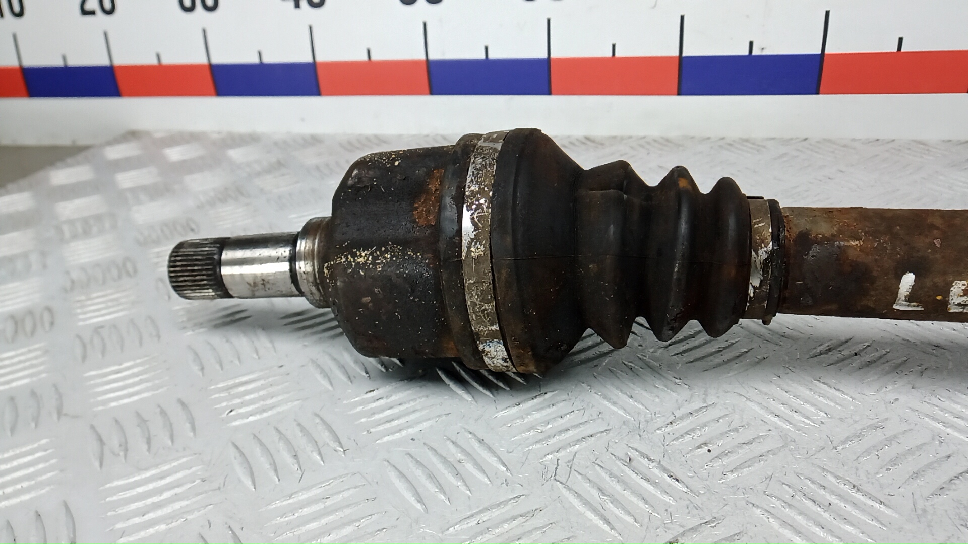 Полуось передняя левая