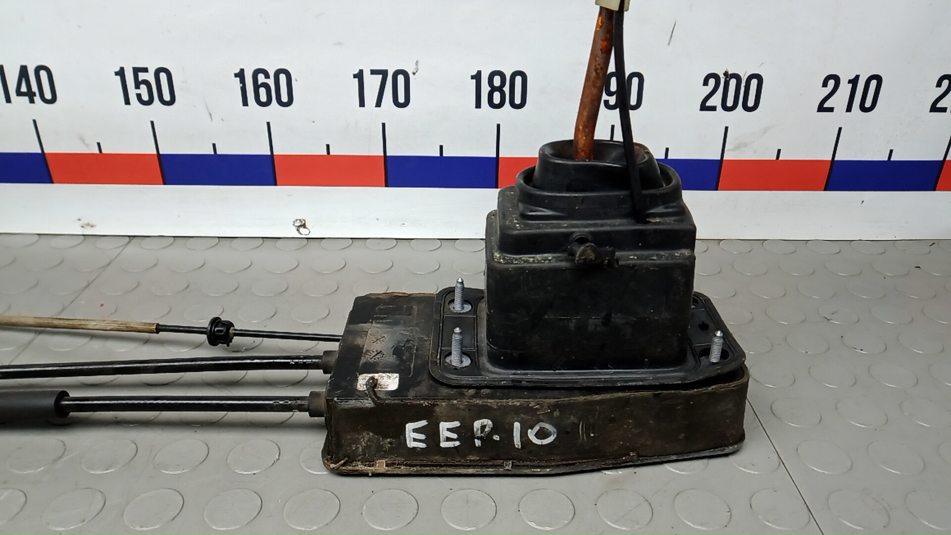 Кулиса МКПП / АКПП