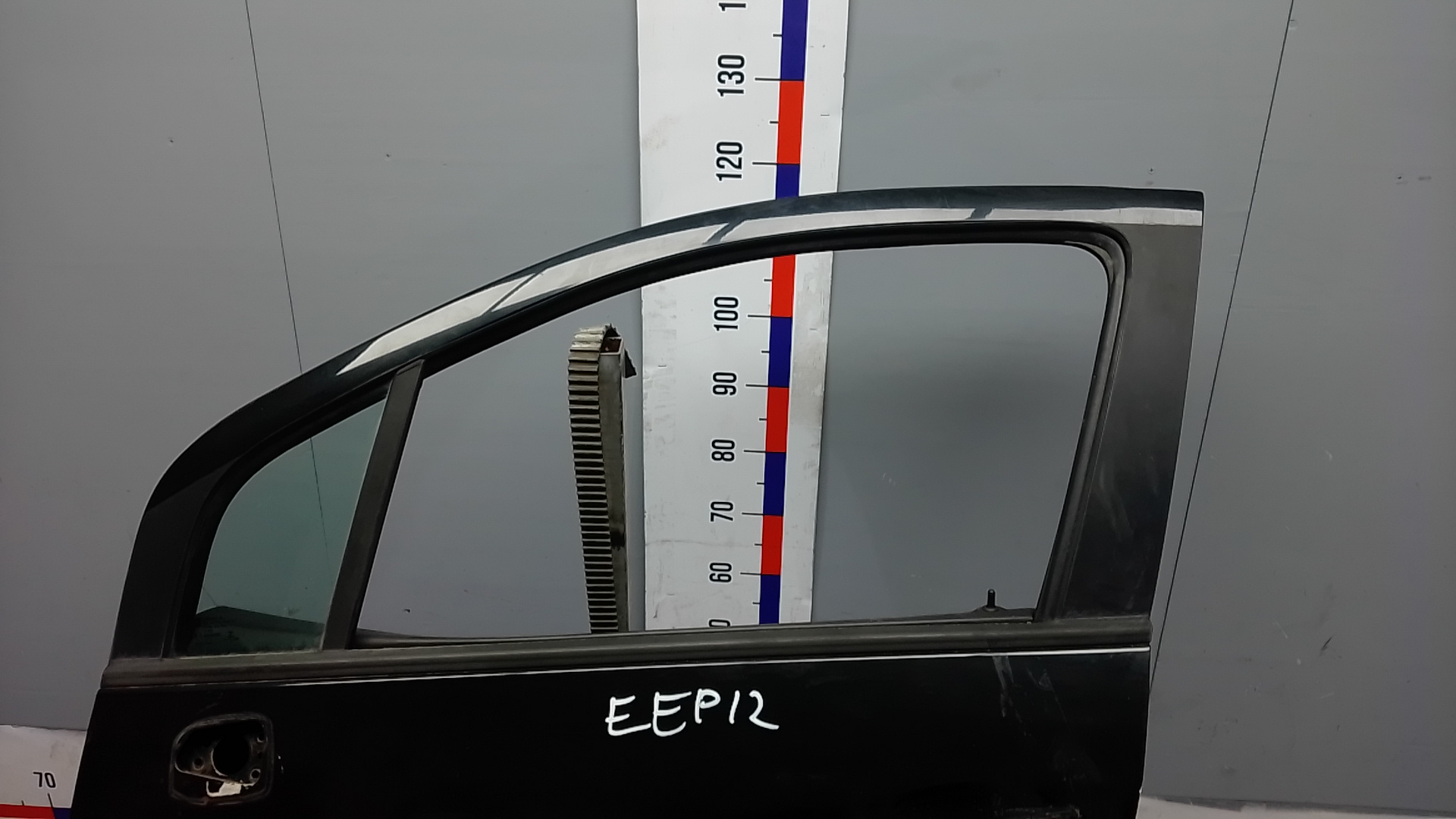 Дверь передняя левая