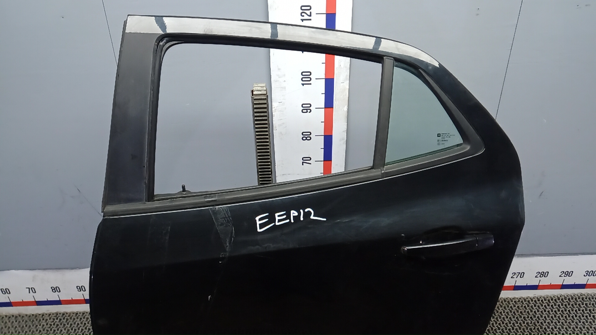 Дверь задняя левая