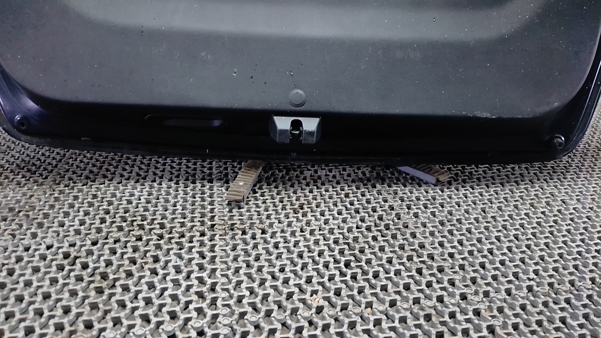 Дверь багажника