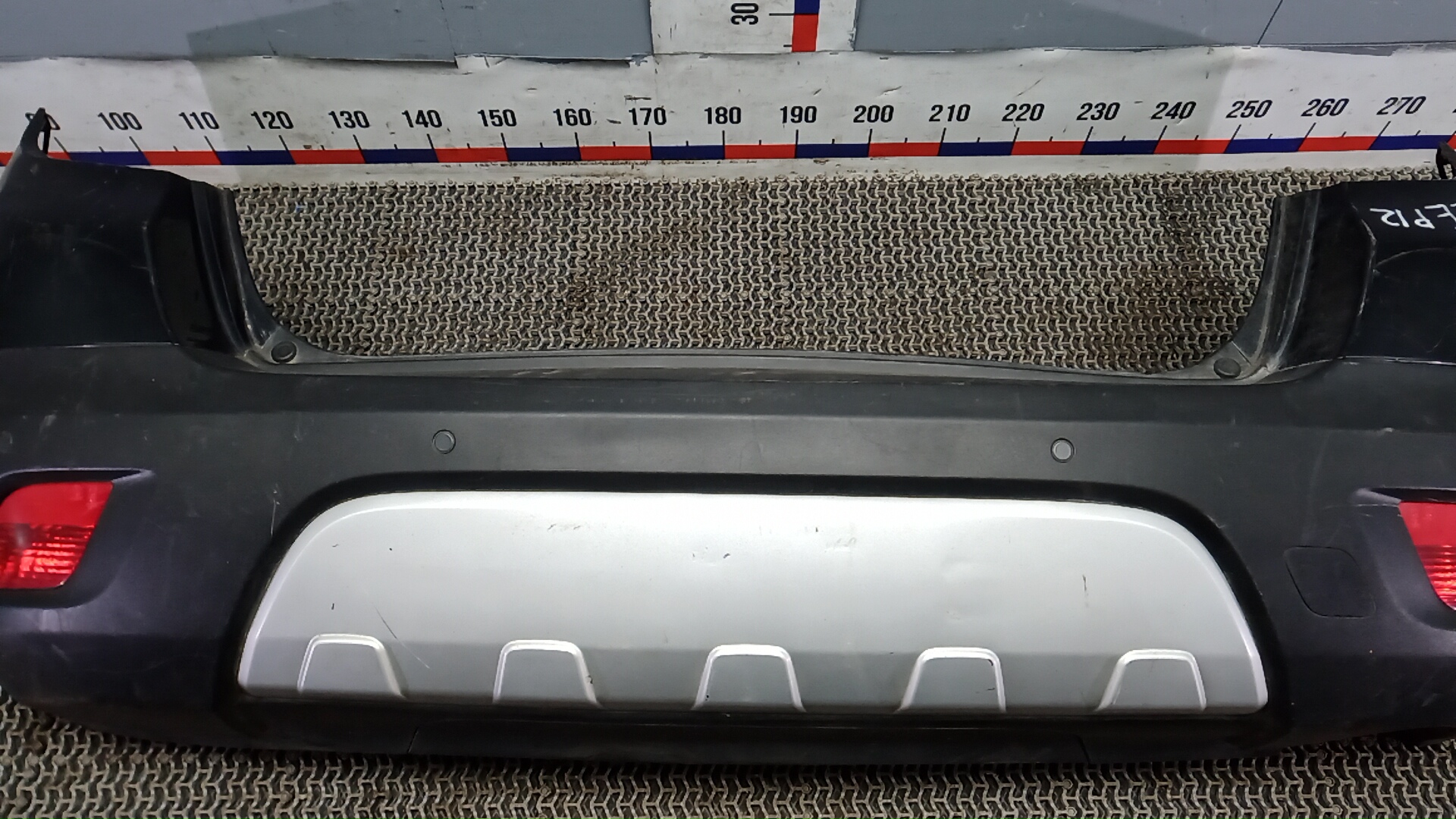 Бампер задний