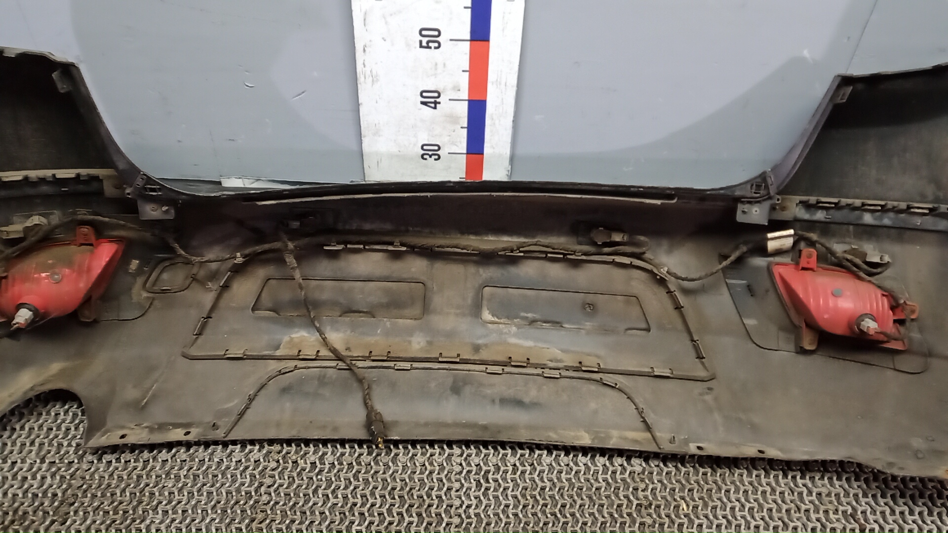 Бампер задний