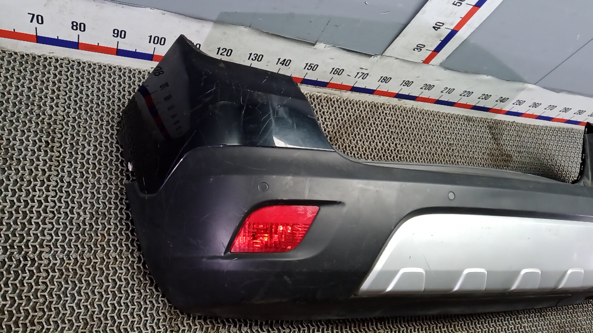 Бампер задний