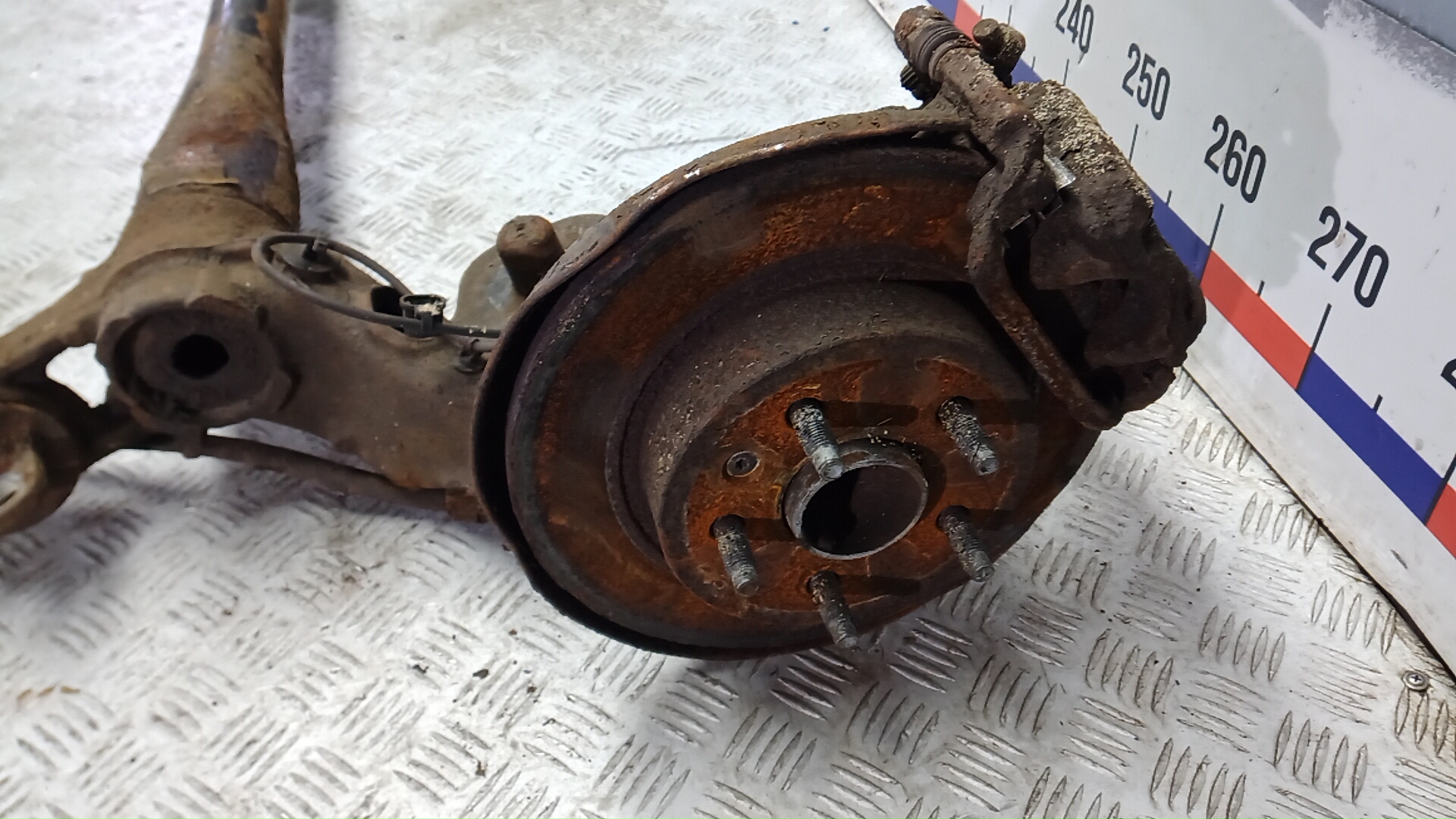 Балка задняя