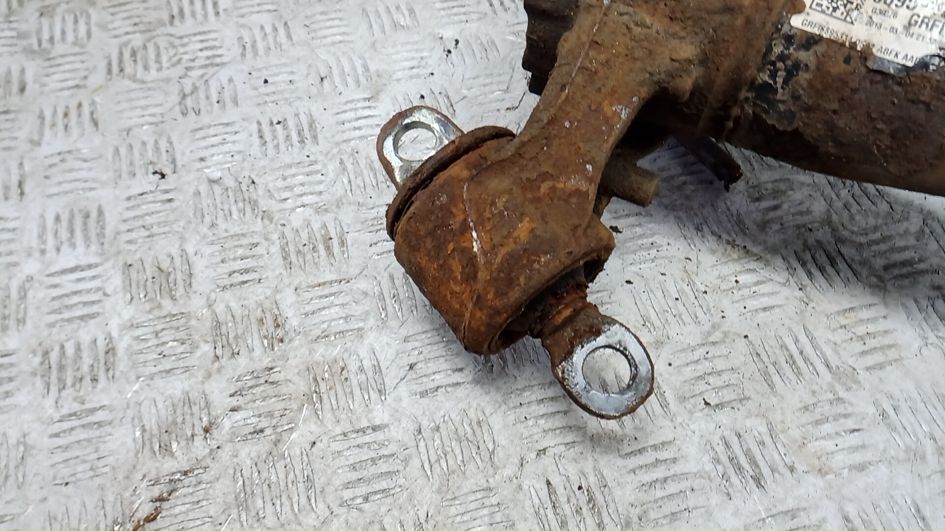 Балка задняя