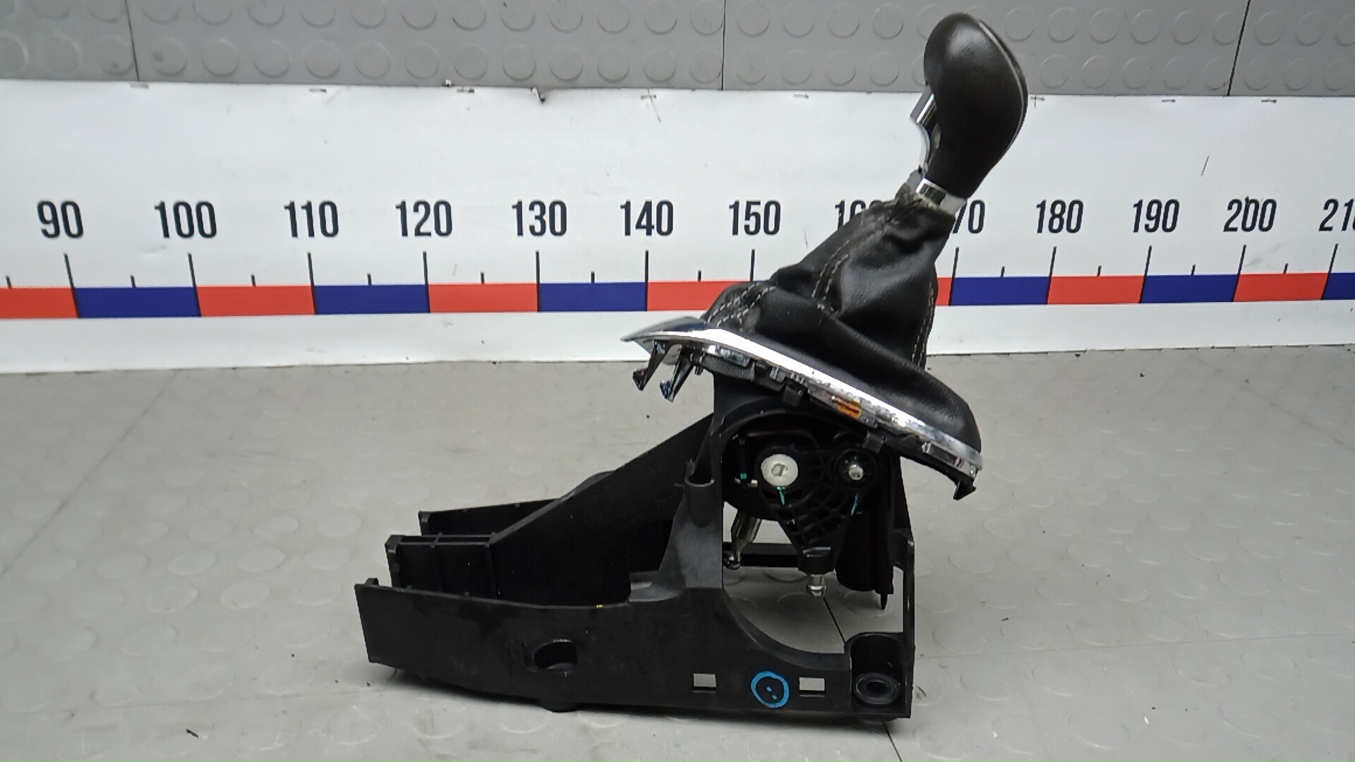 Кулиса МКПП / АКПП