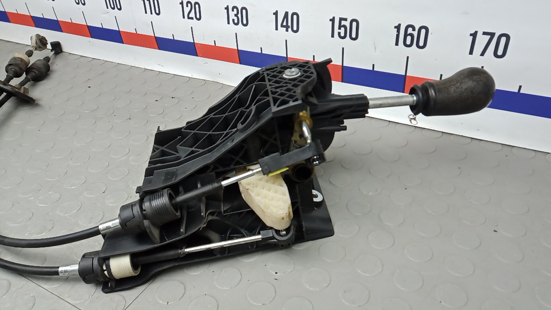 Кулиса МКПП / АКПП