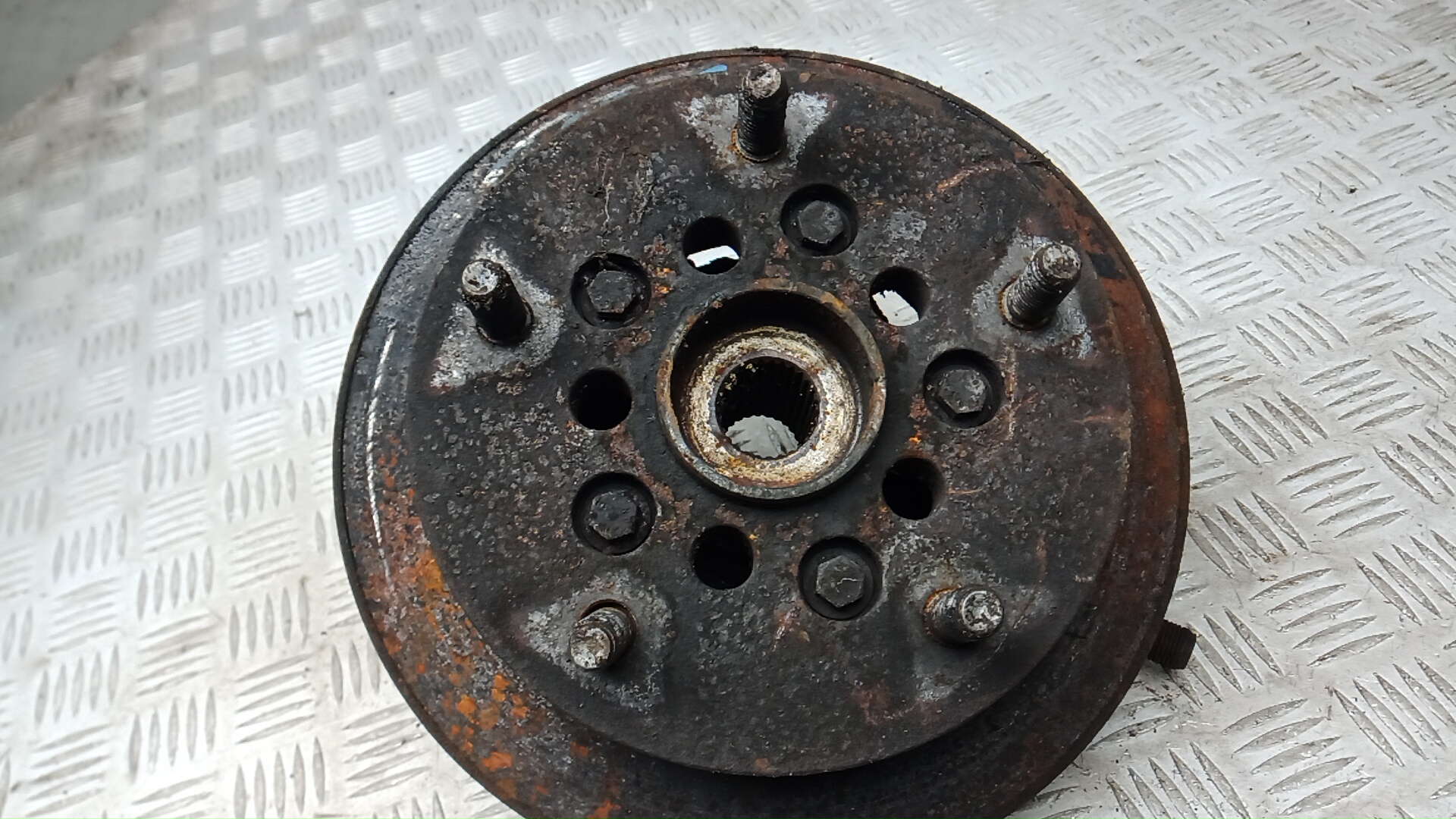 Ступица передняя