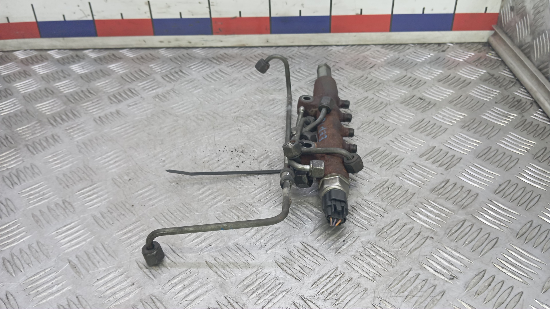 Рейка топливная (рампа)