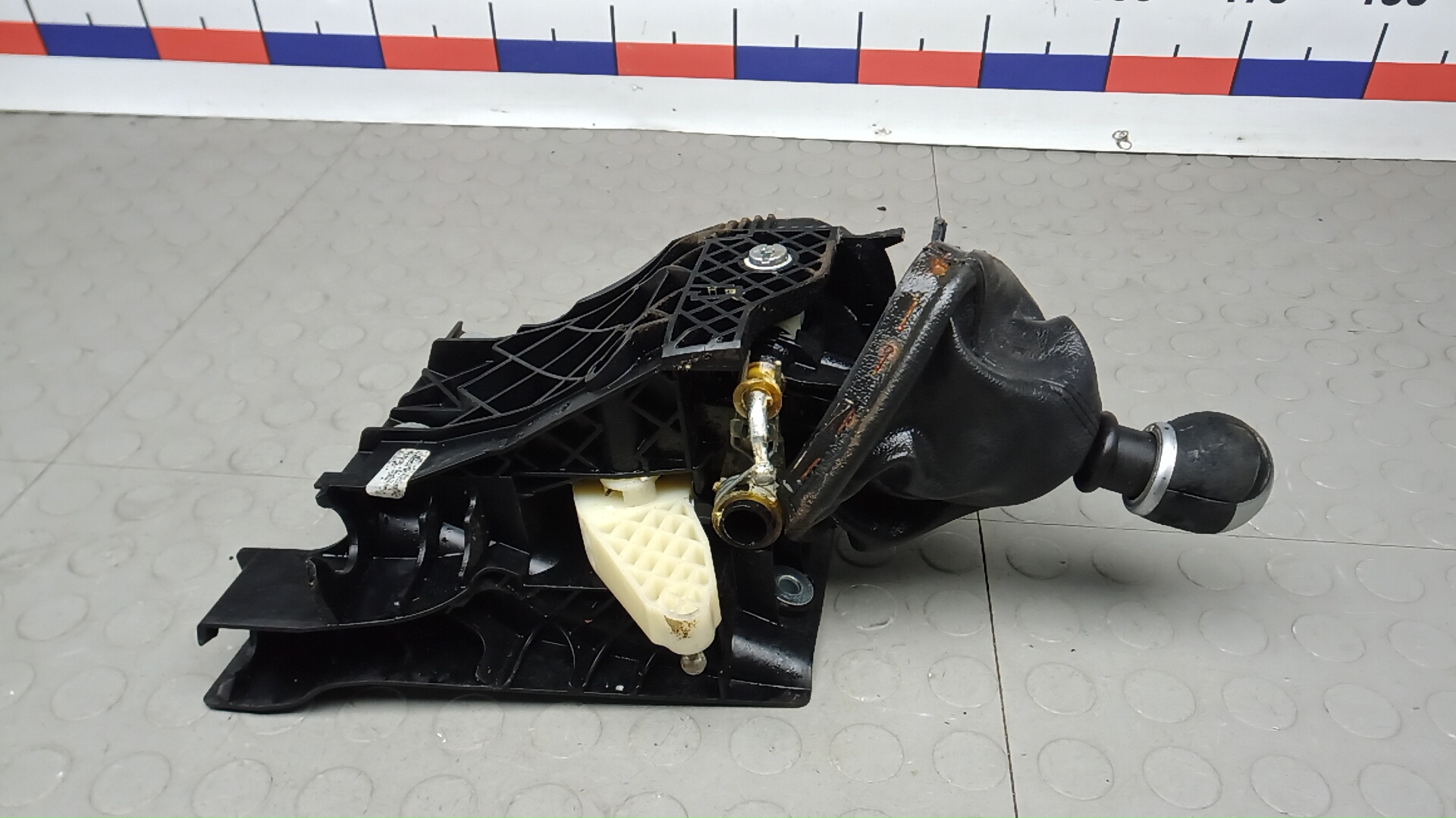 Кулиса МКПП / АКПП