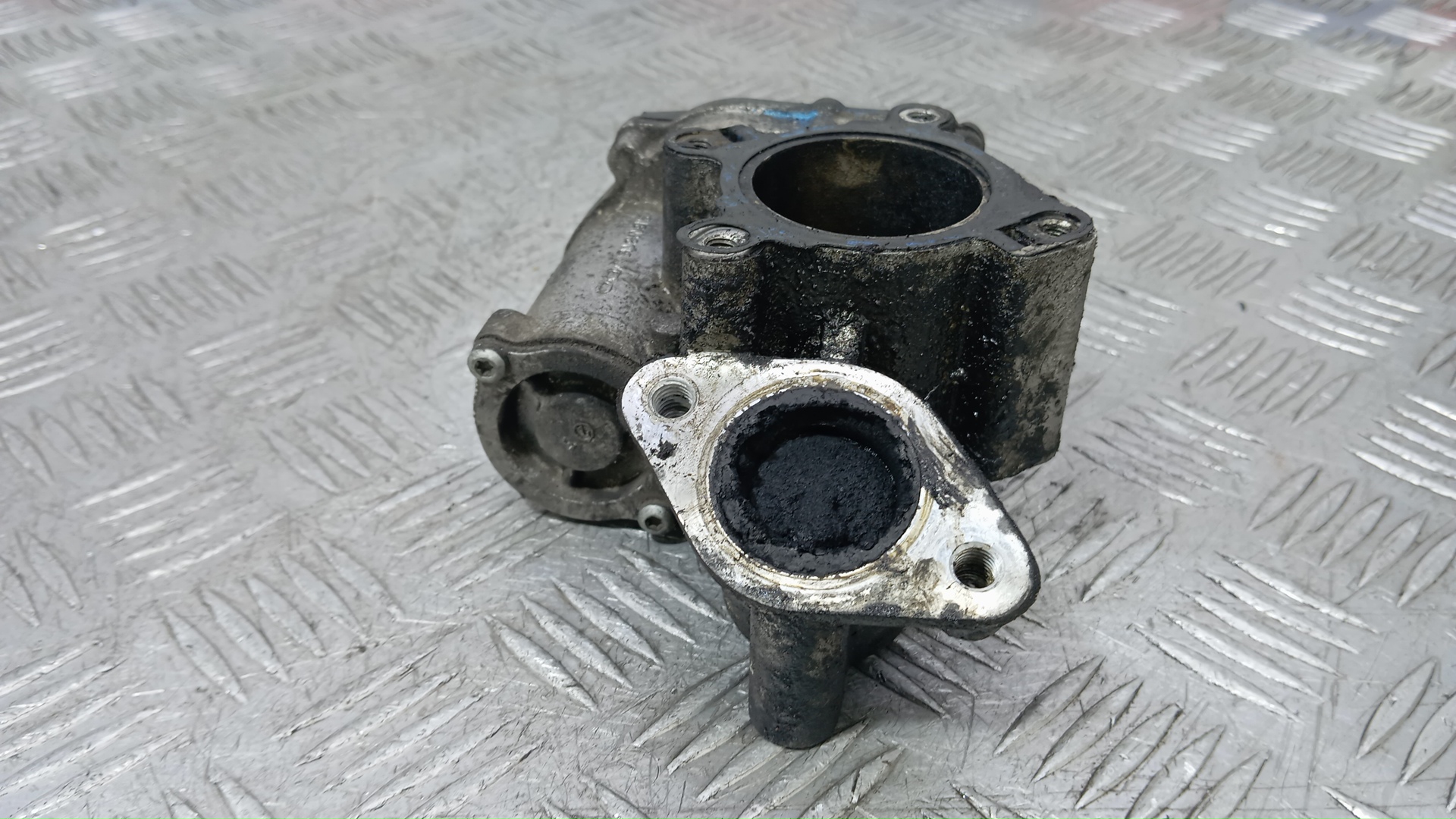 Клапан рециркуляции выхлопных газов (EGR)