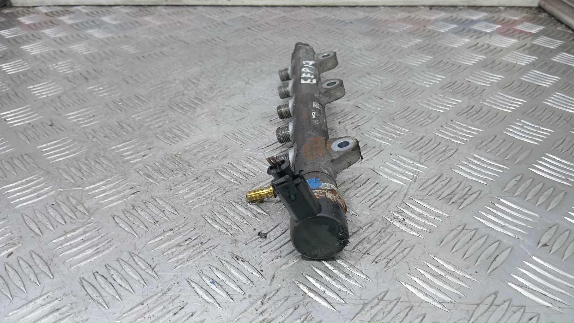 Рейка топливная (рампа)