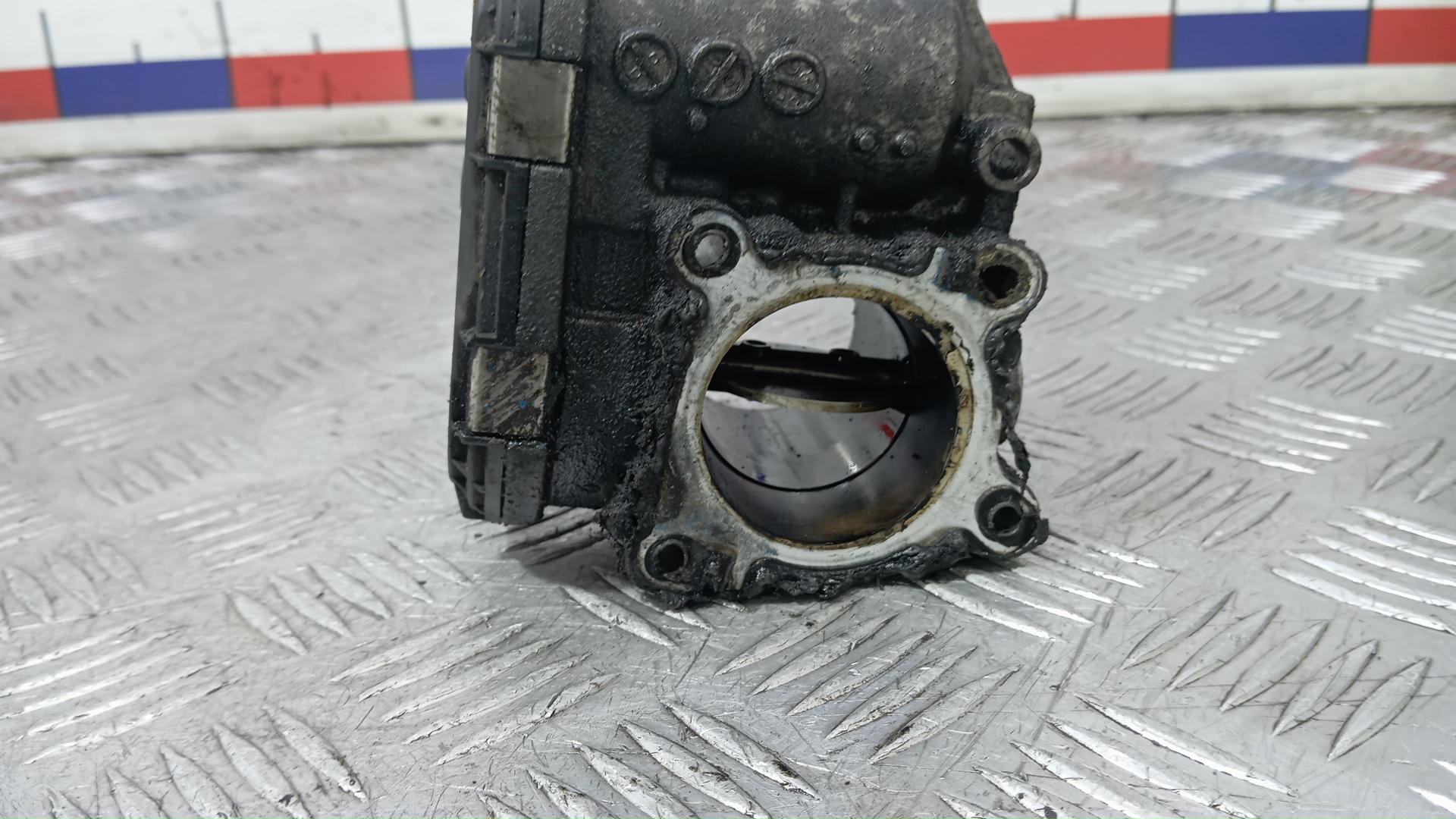 Заслонка дроссельная электрическая