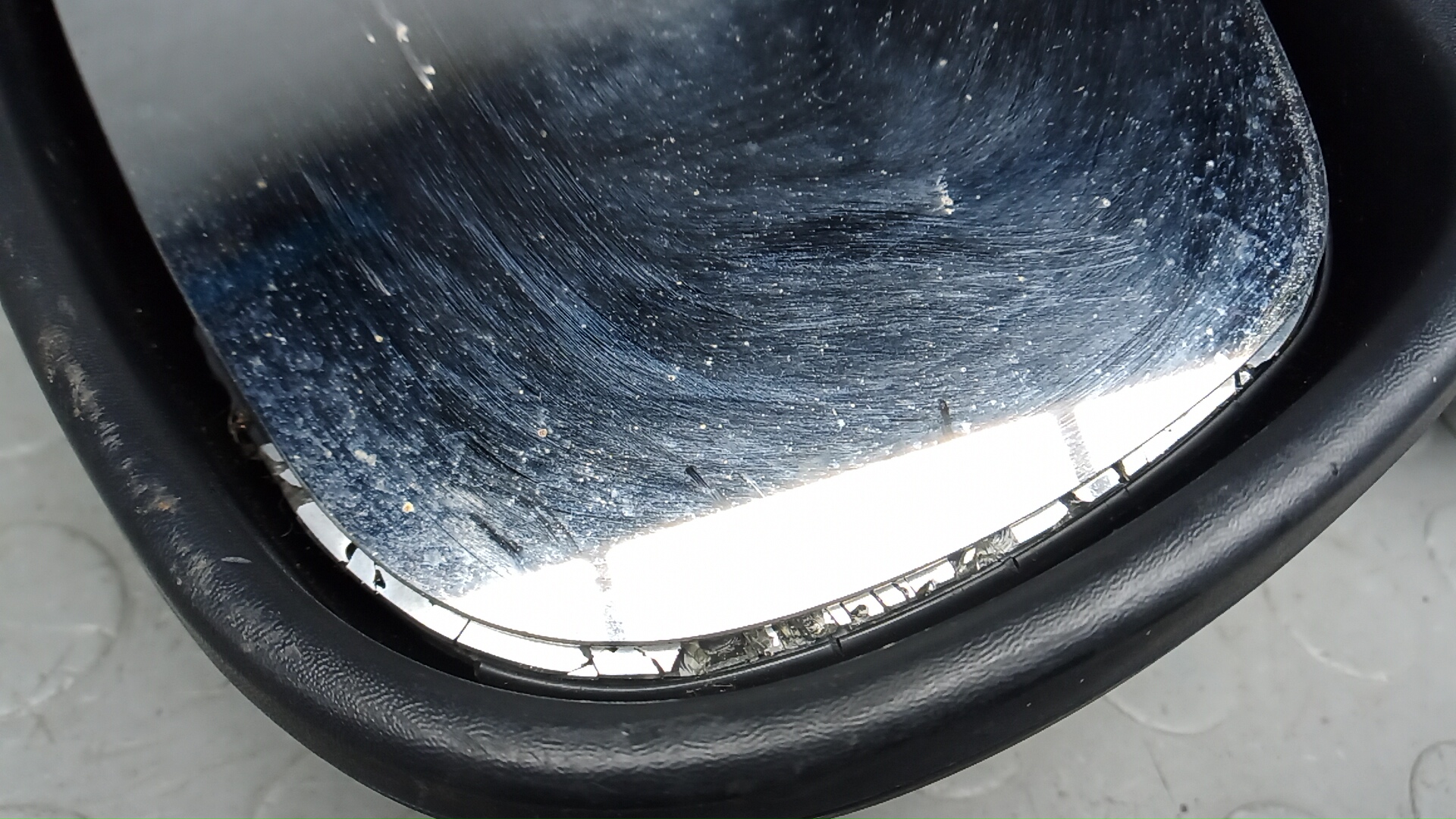 Зеркало правое электрическое