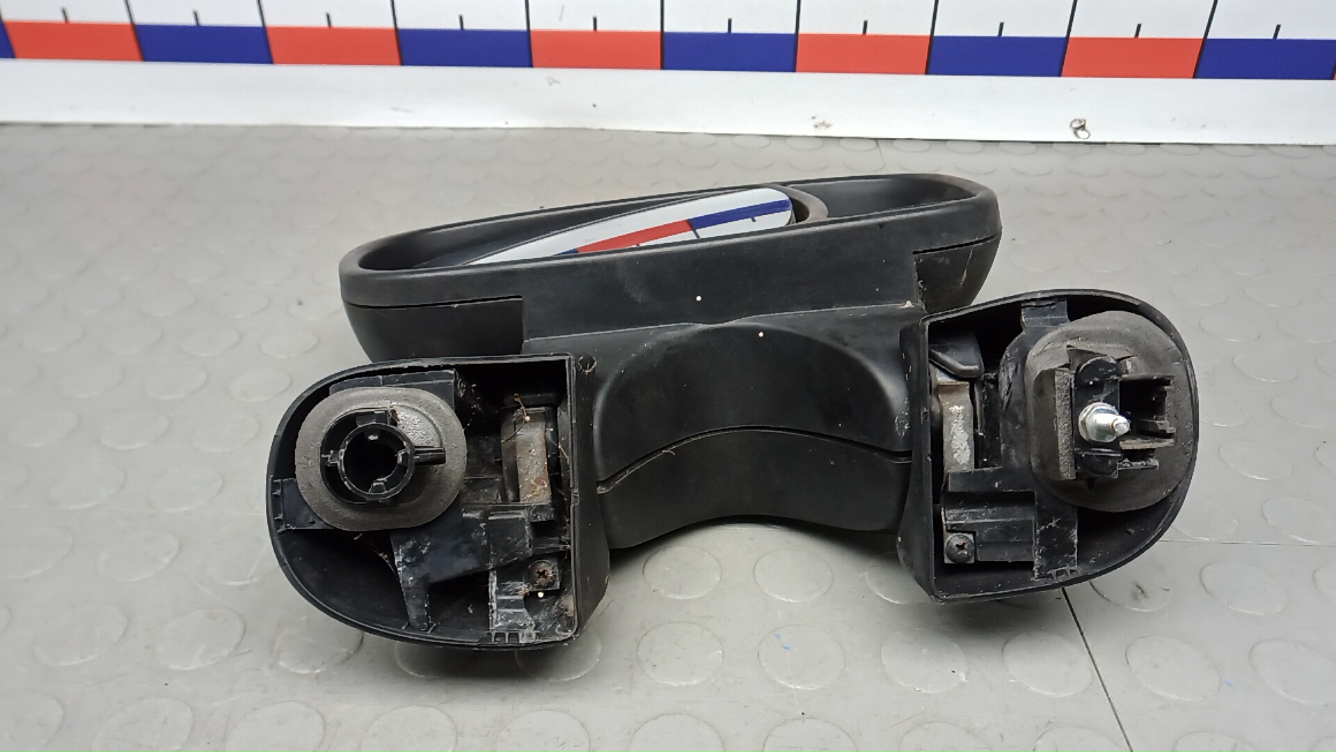 Зеркало правое электрическое