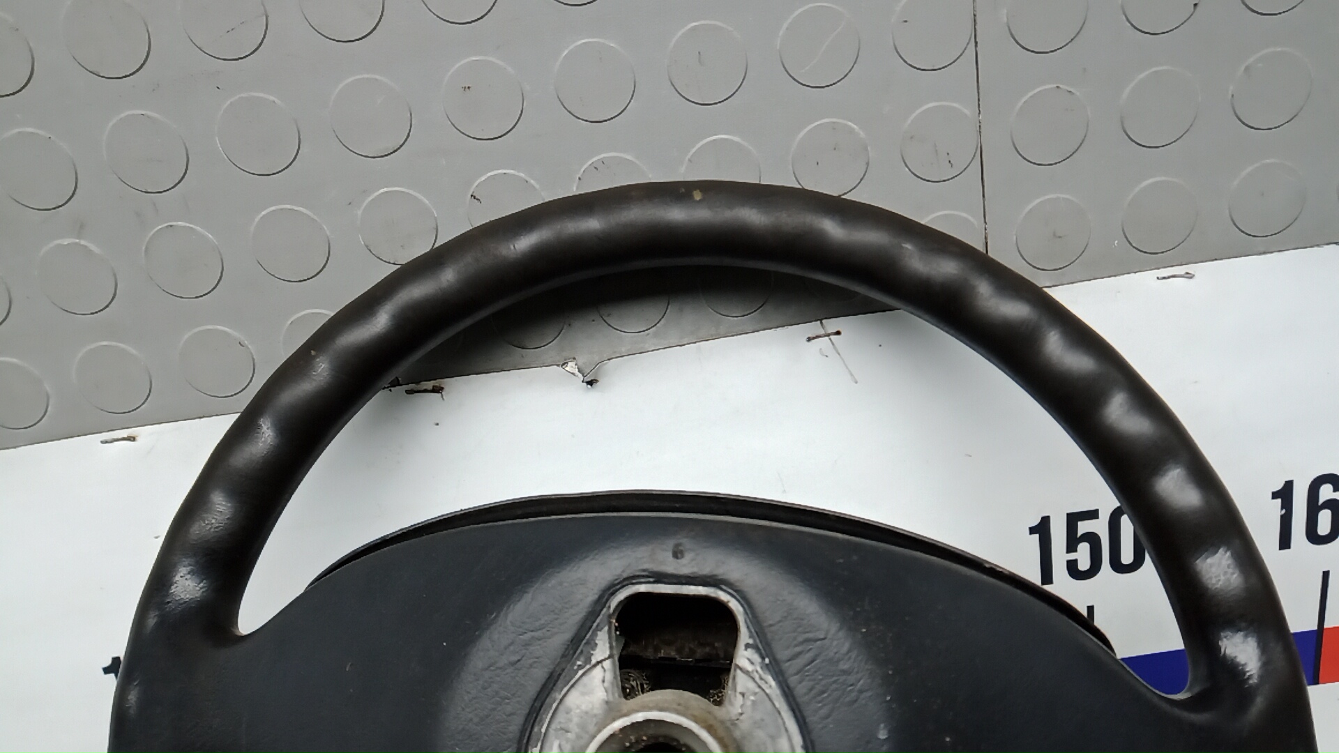 Рулевое колесо (руль)