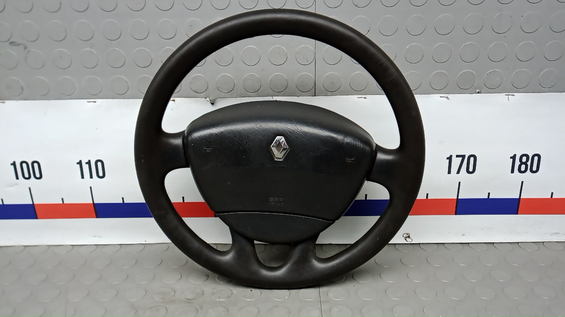 Рулевое колесо (руль)