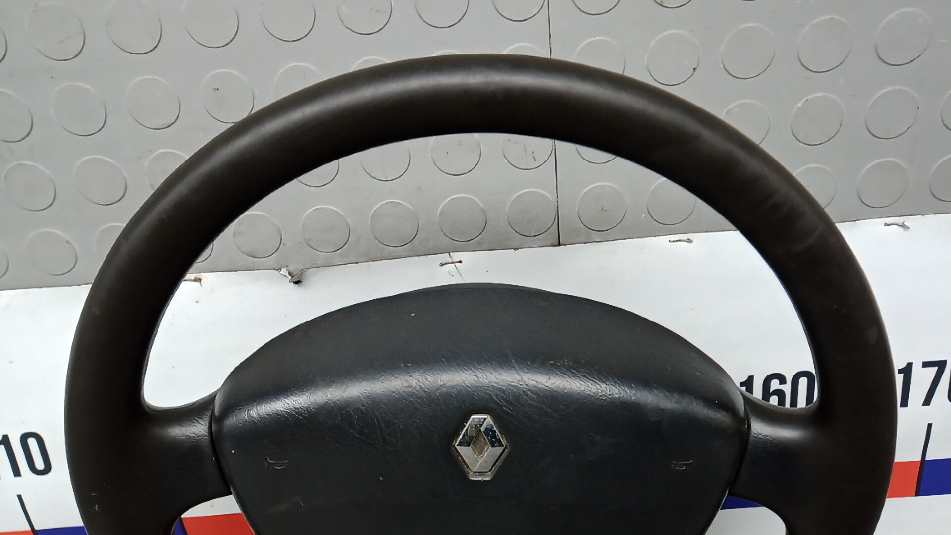 Рулевое колесо (руль)