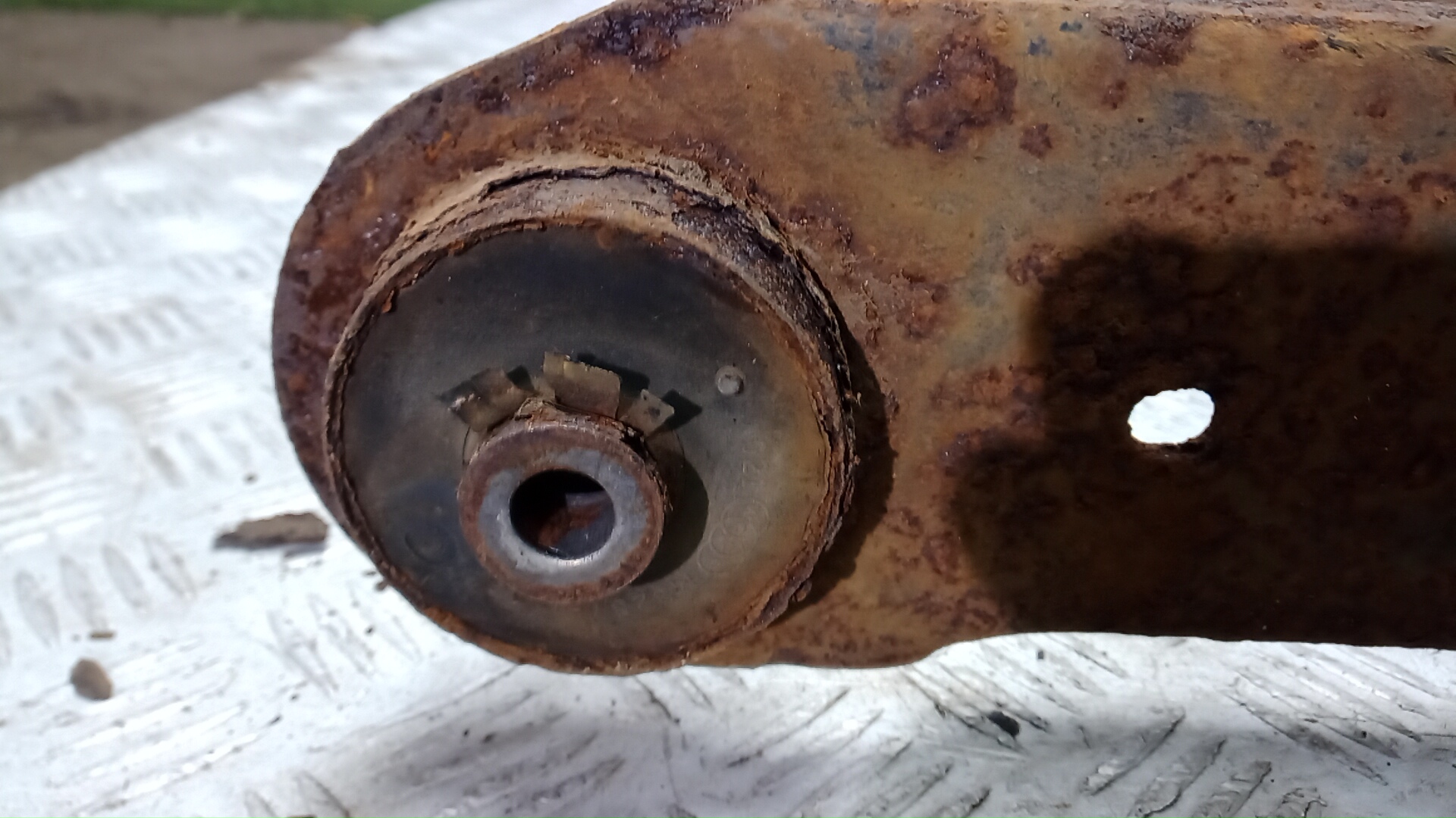 Балка задняя