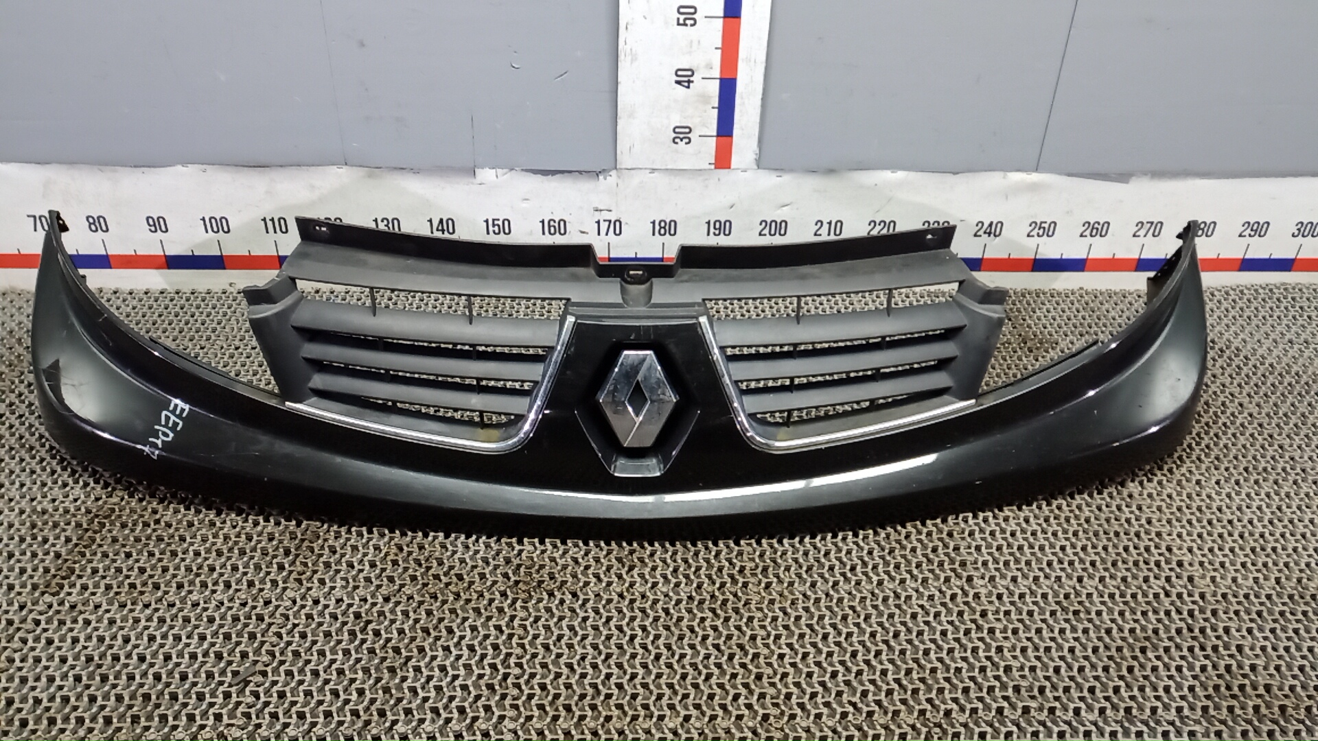 Решетка радиатора