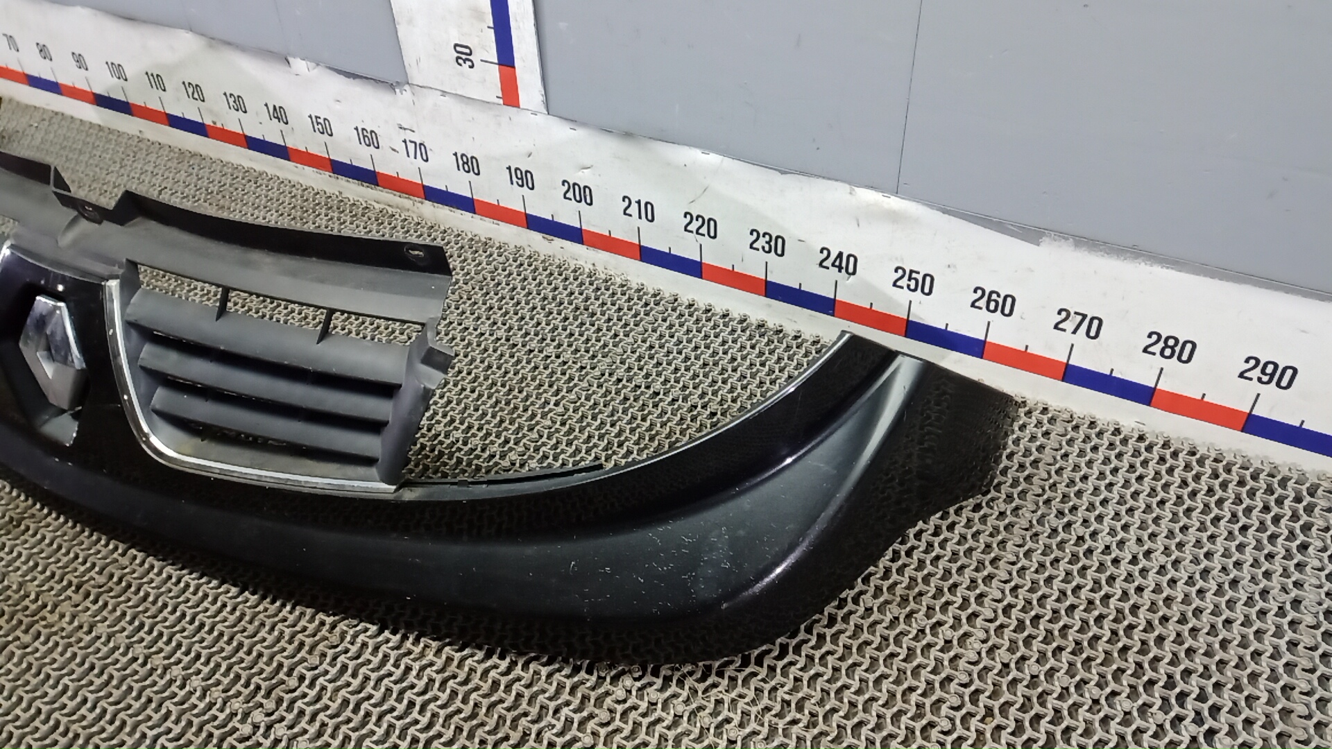 Решетка радиатора