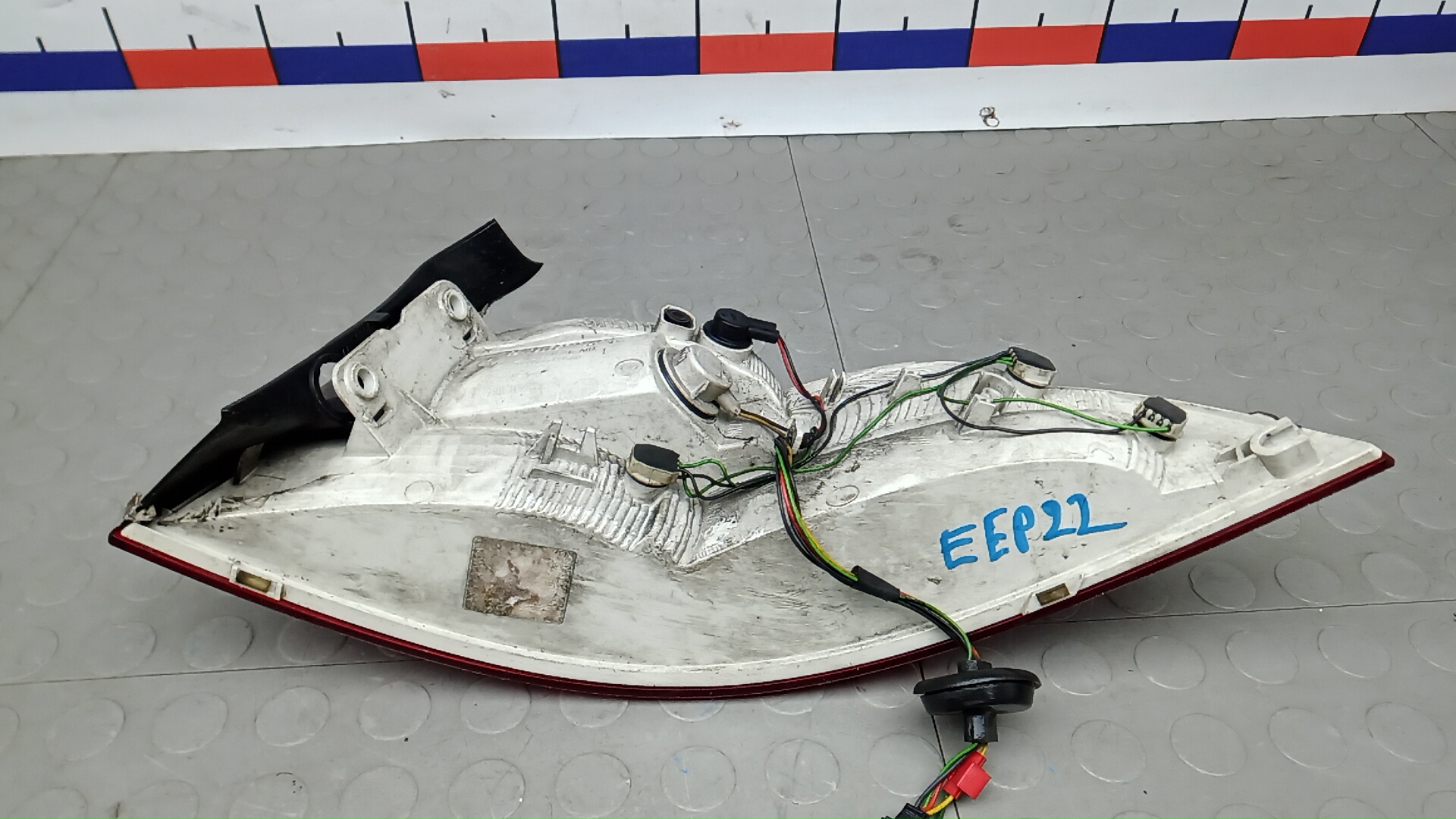 Фонарь задний левый