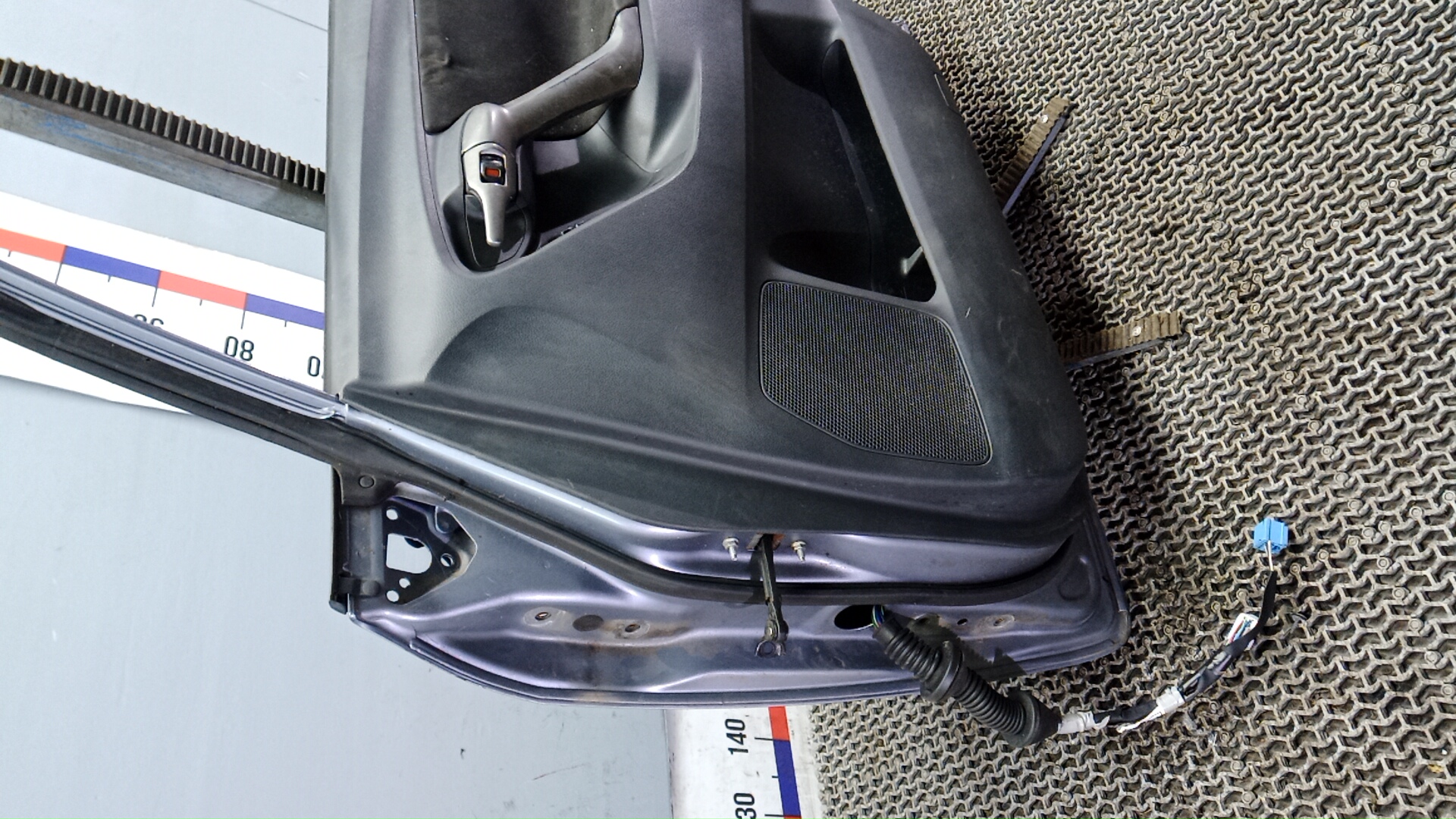 Дверь передняя правая