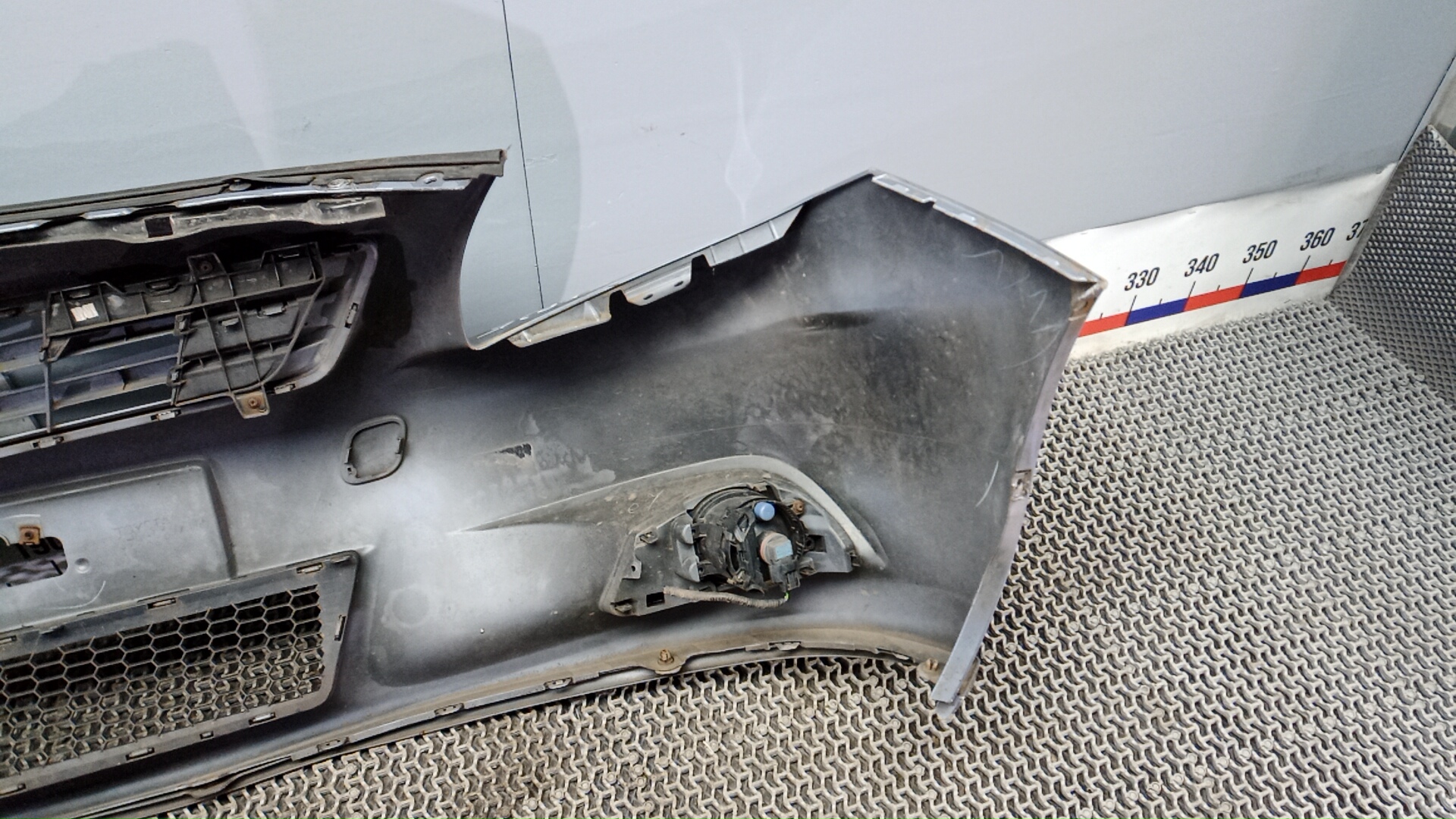 Бампер передний