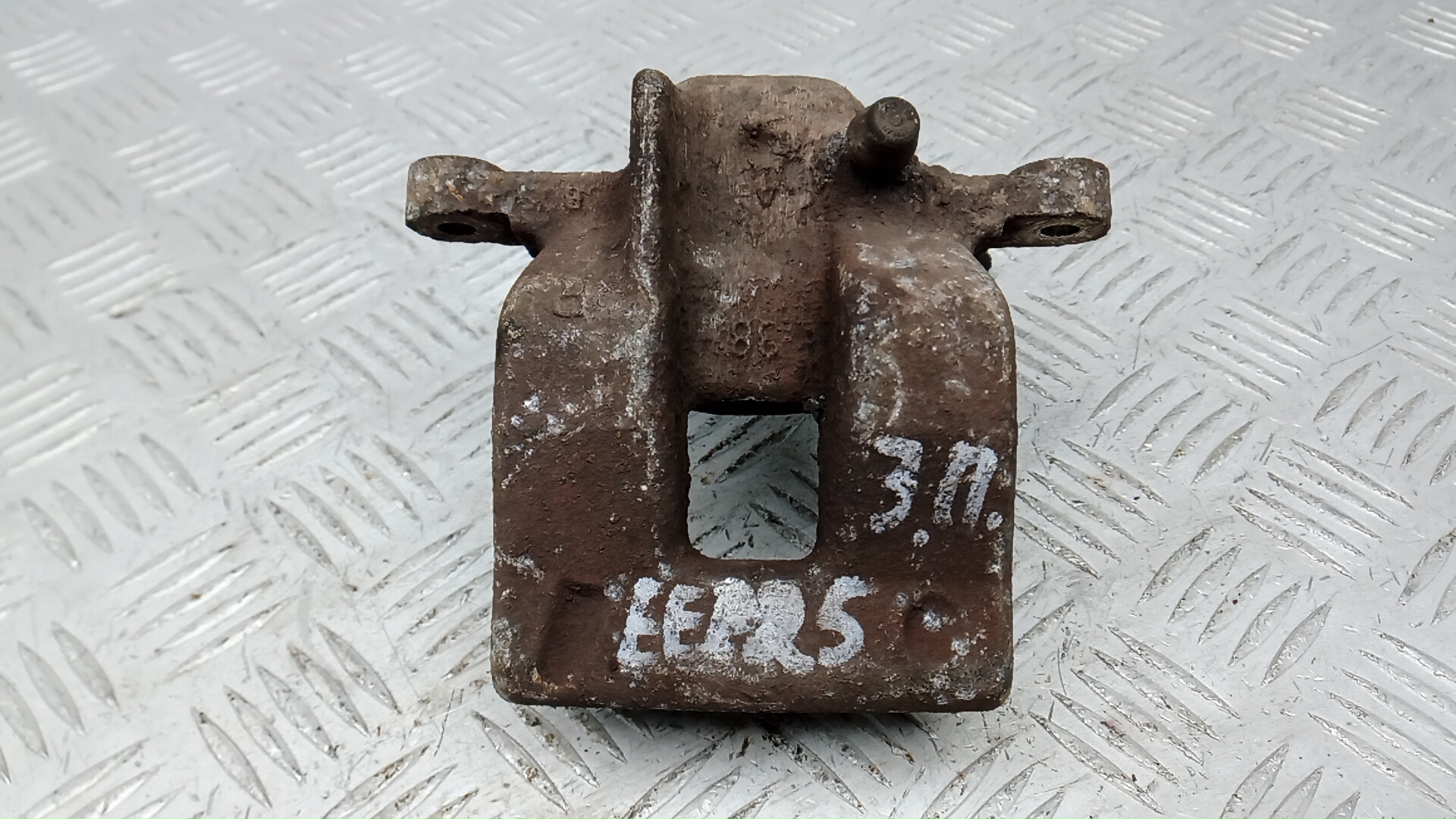 Суппорт задний правый