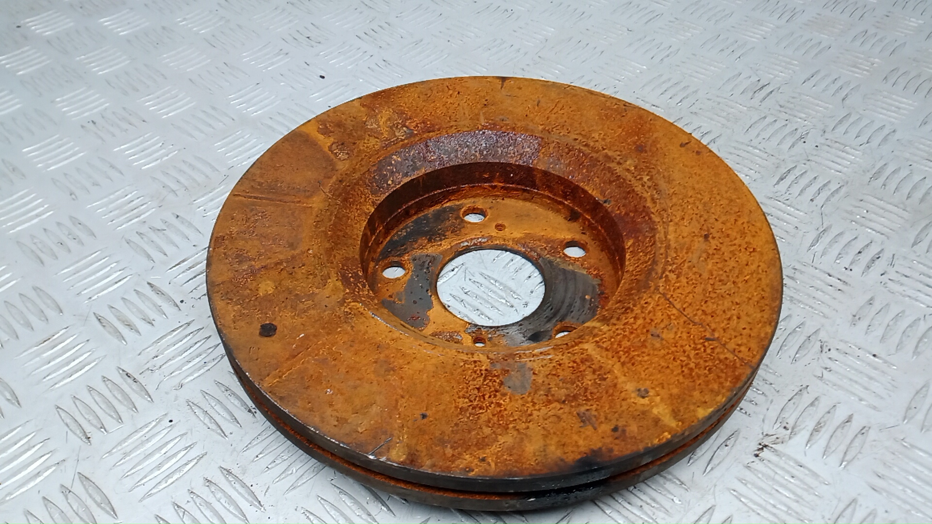 Диск тормозной передний вентилируемый