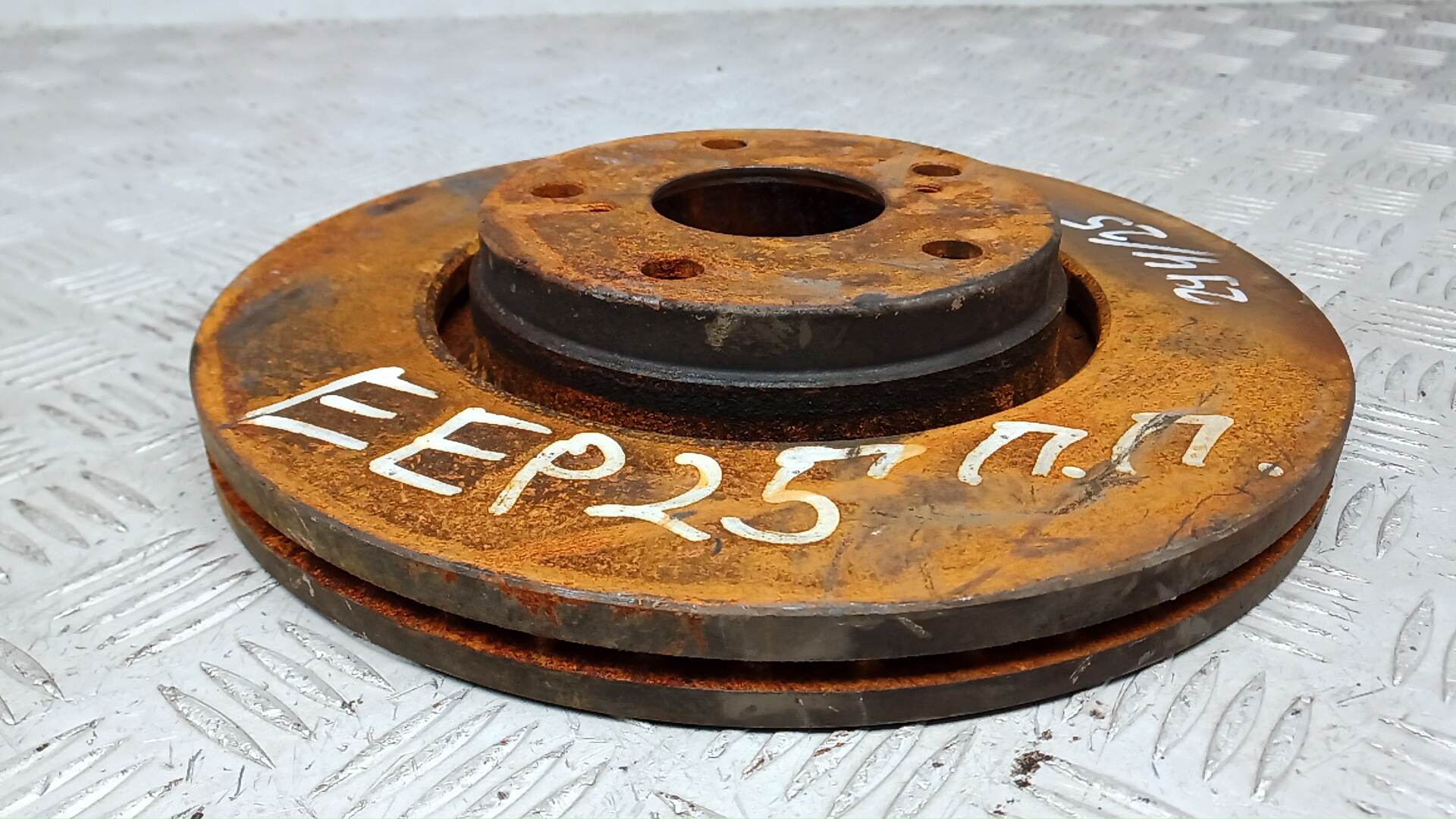 Диск тормозной передний вентилируемый