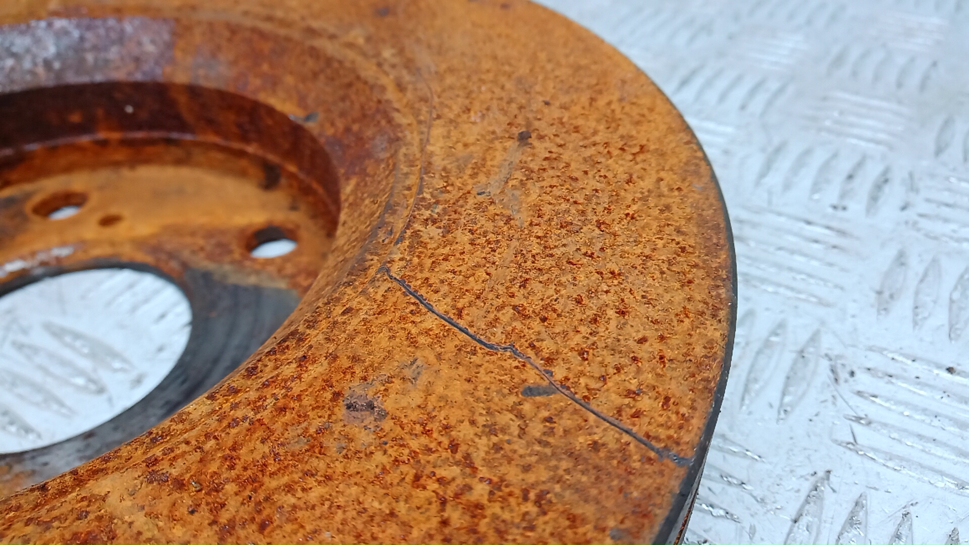 Диск тормозной передний вентилируемый