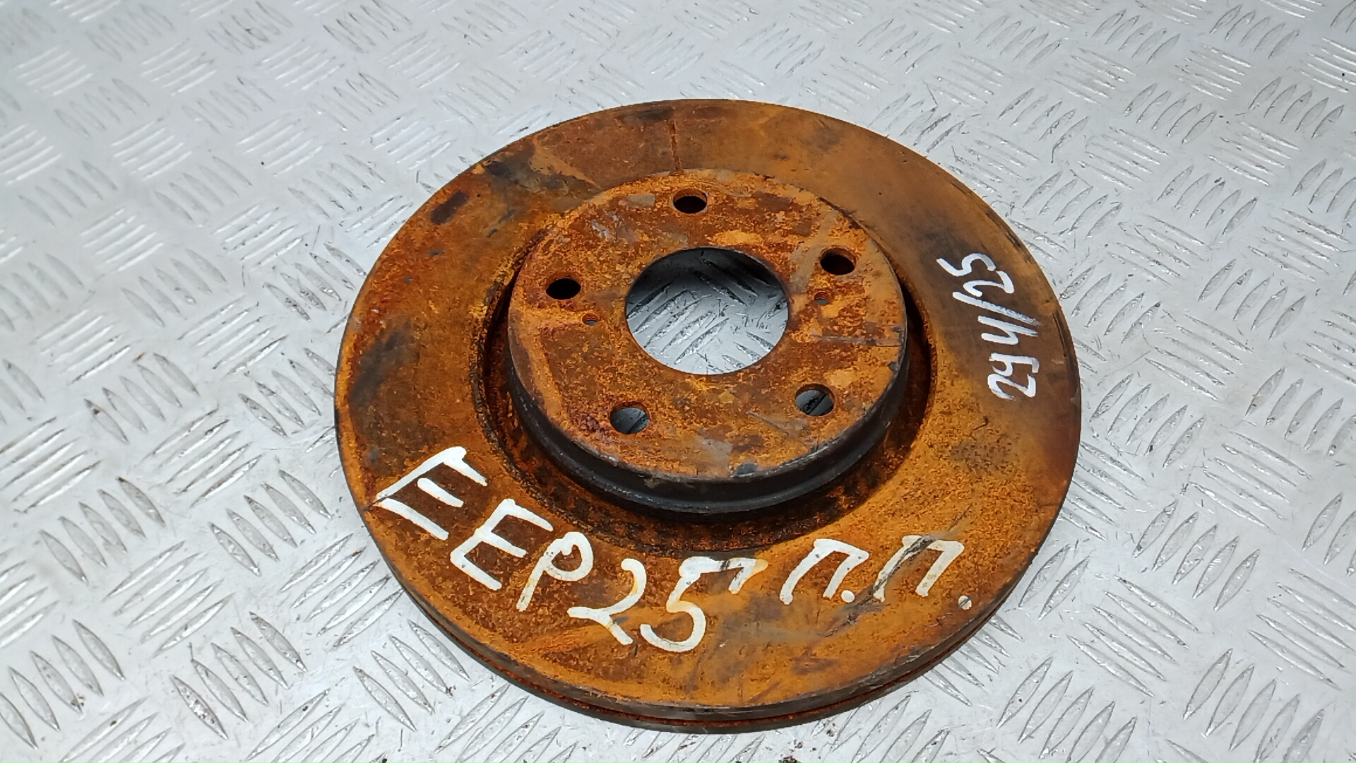 Диск тормозной передний вентилируемый