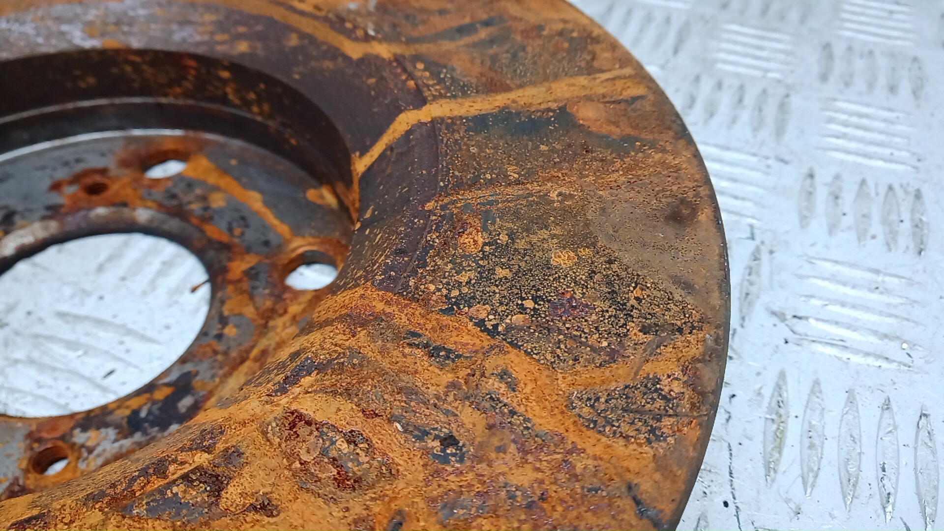 Диск тормозной передний вентилируемый