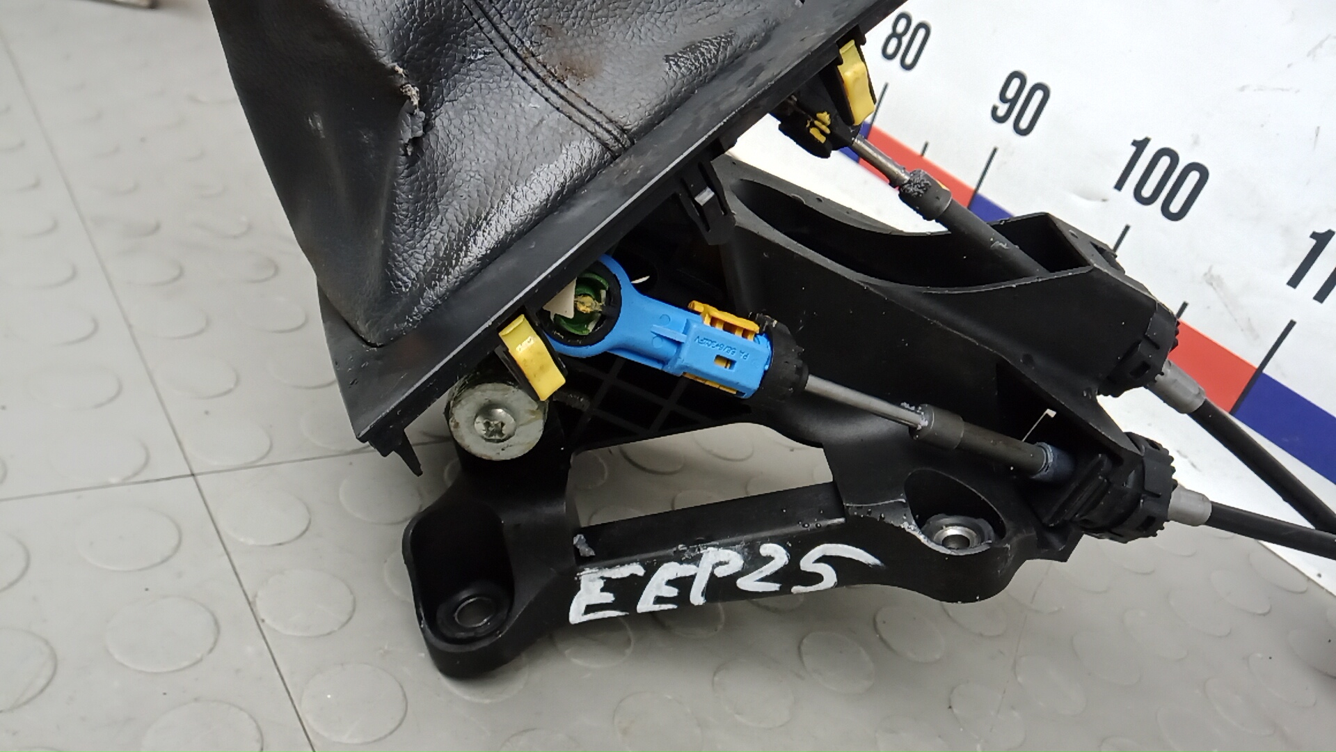 Кулиса МКПП / АКПП