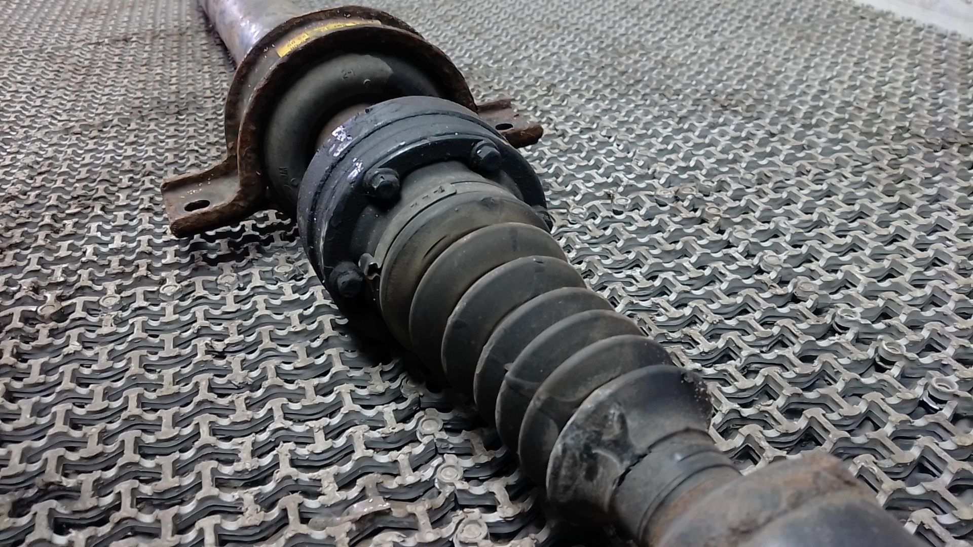 Вал карданный