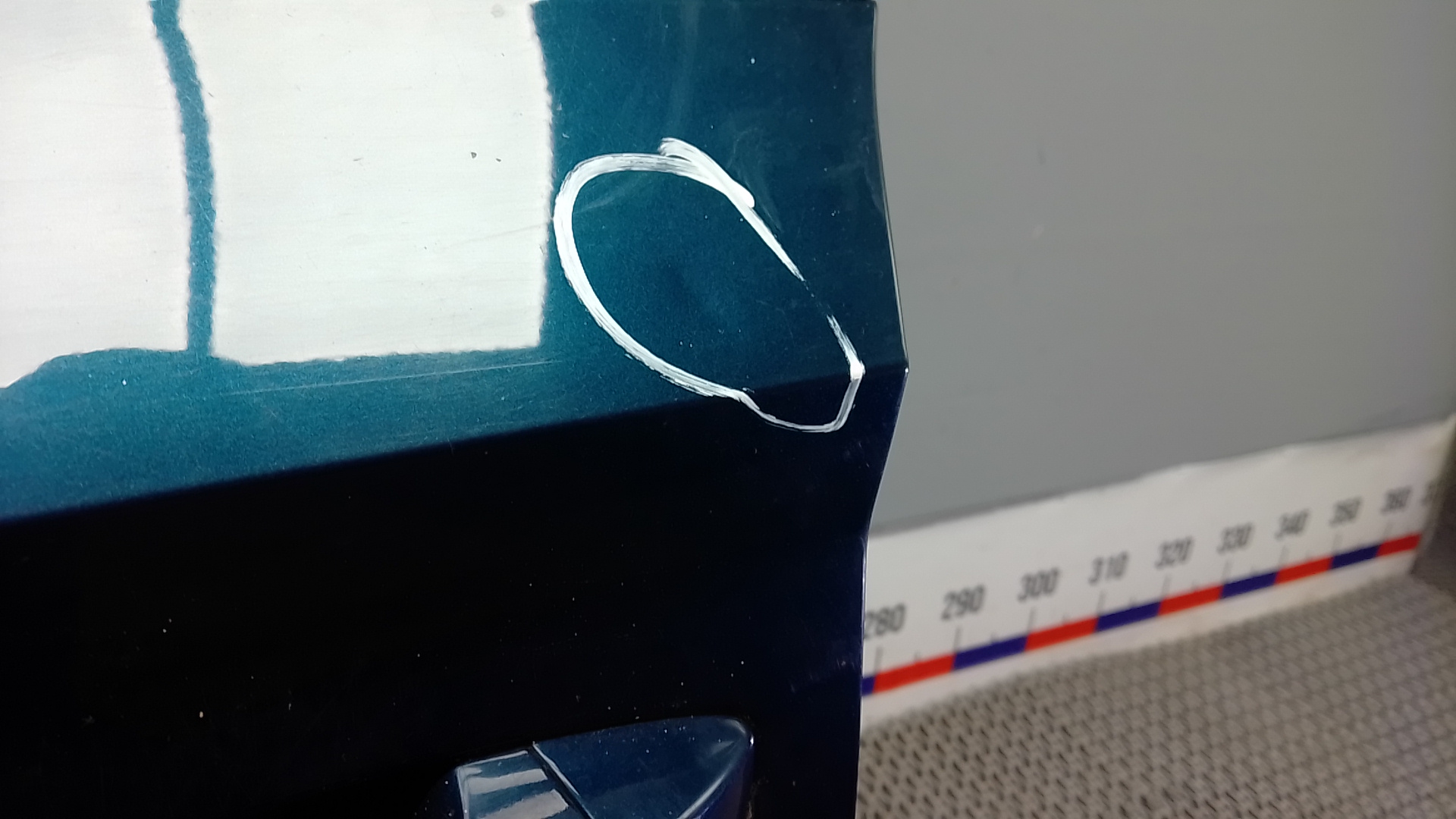 Дверь передняя левая