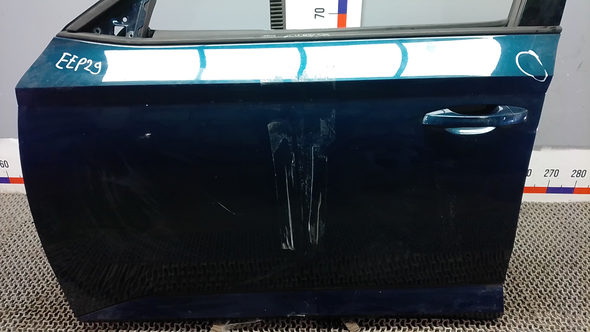 Дверь передняя левая