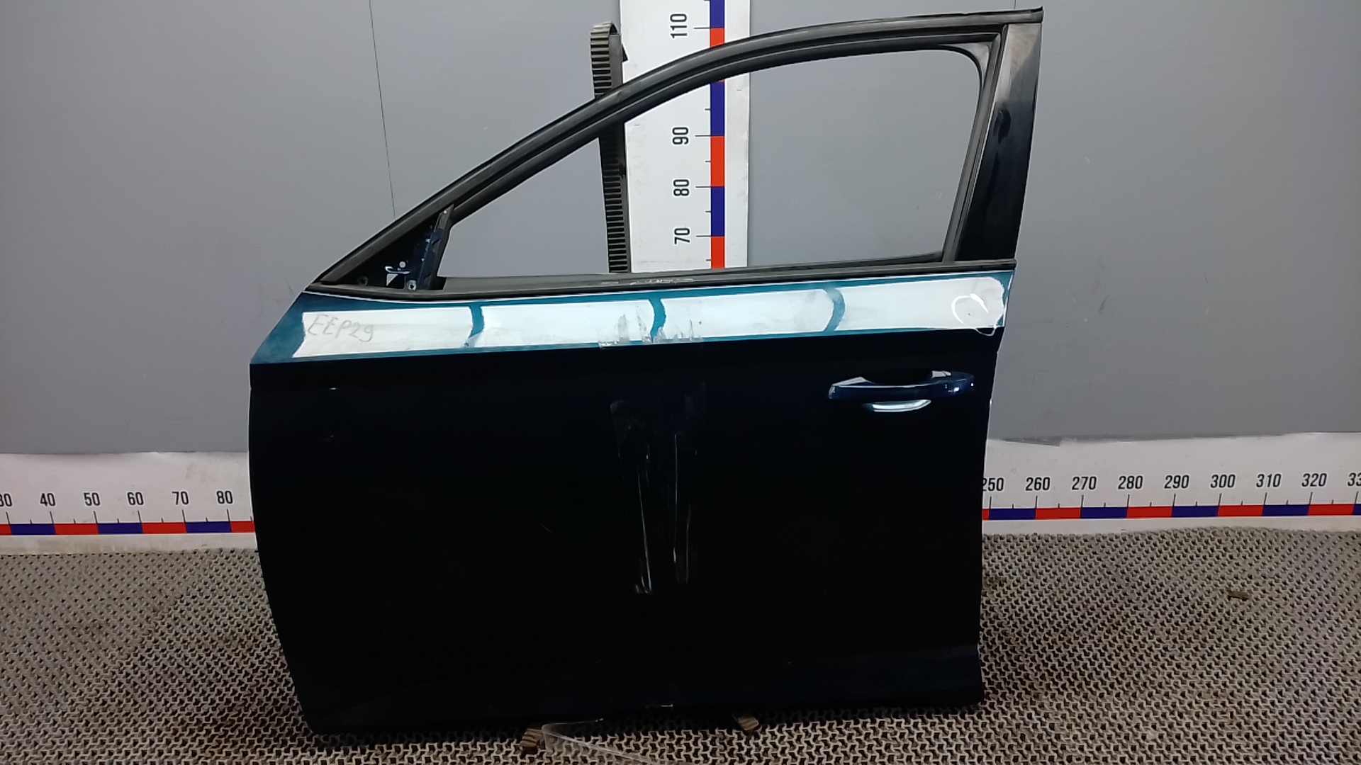 Дверь передняя левая