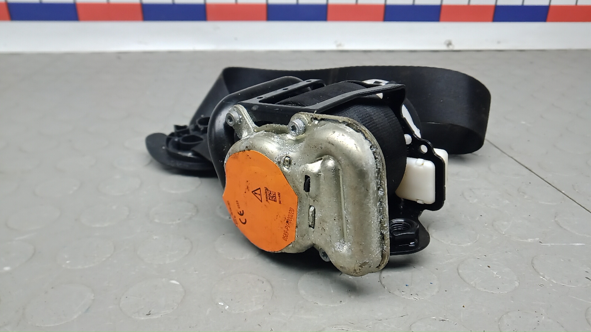 Ремень безопасности с пиропатроном