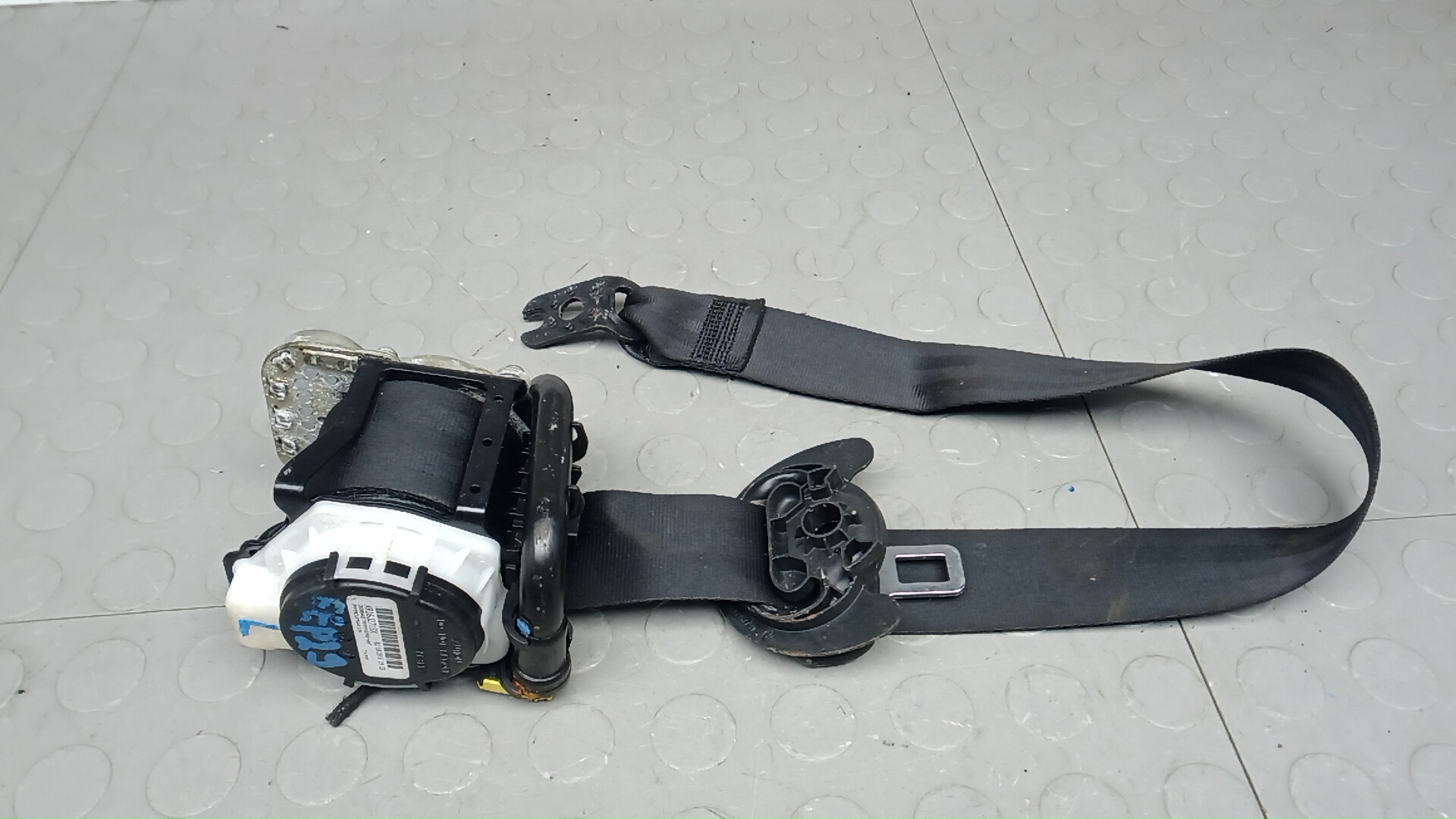 Ремень безопасности с пиропатроном