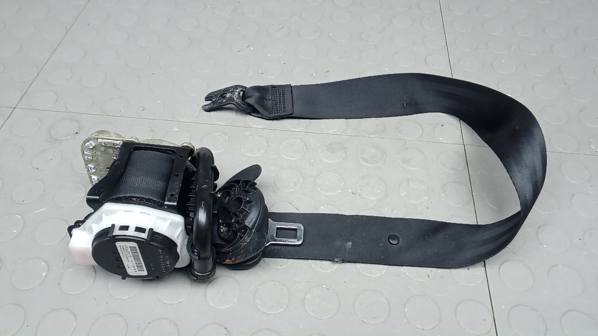 Ремень безопасности с пиропатроном