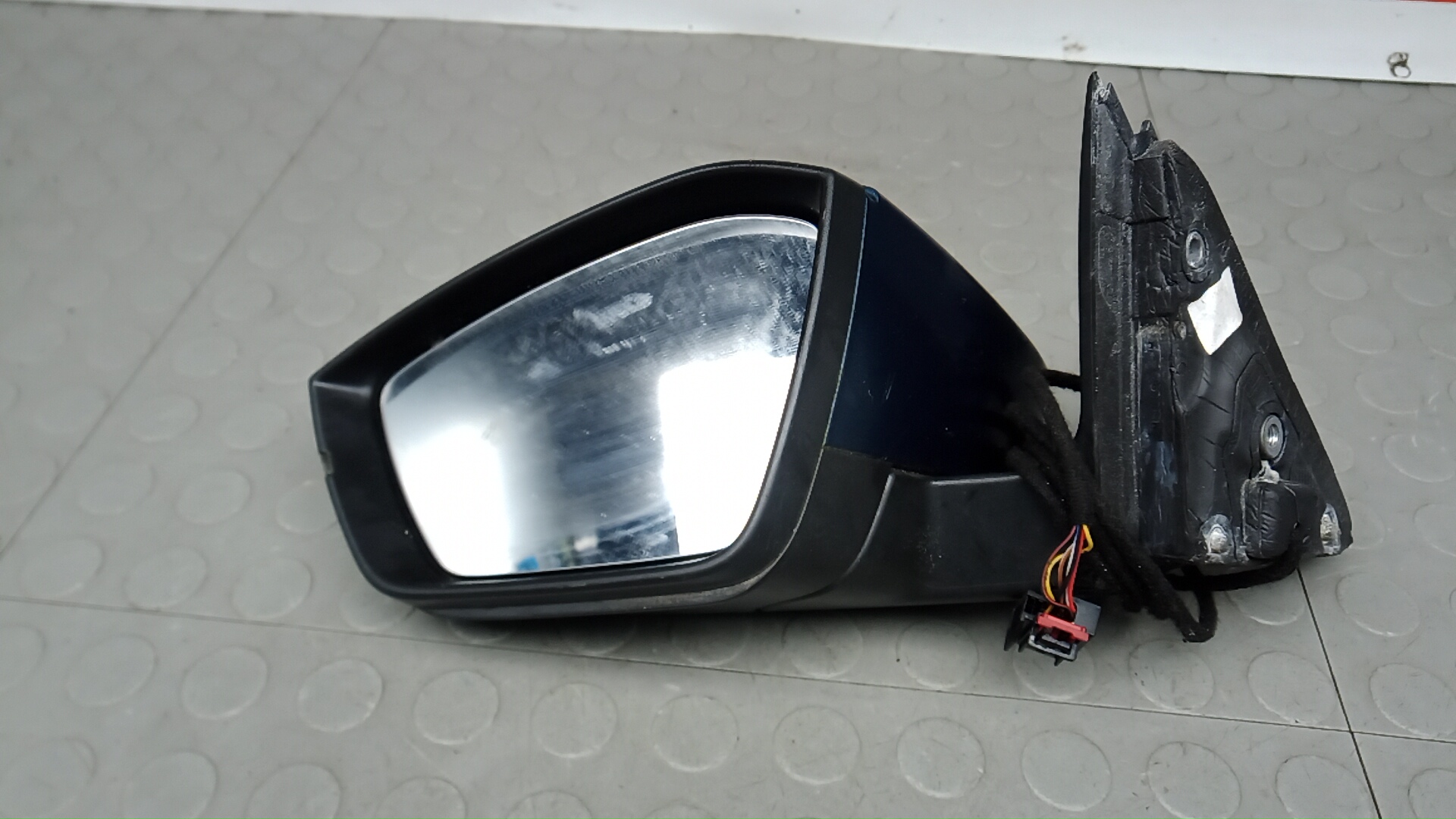 Зеркало левое электрическое