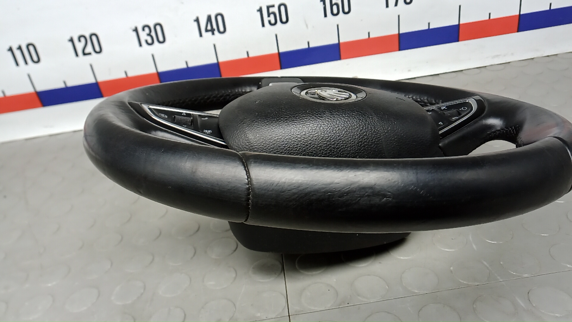 Рулевое колесо (руль)