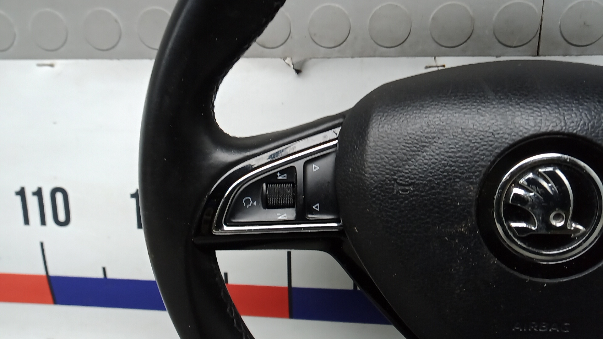 Рулевое колесо (руль)